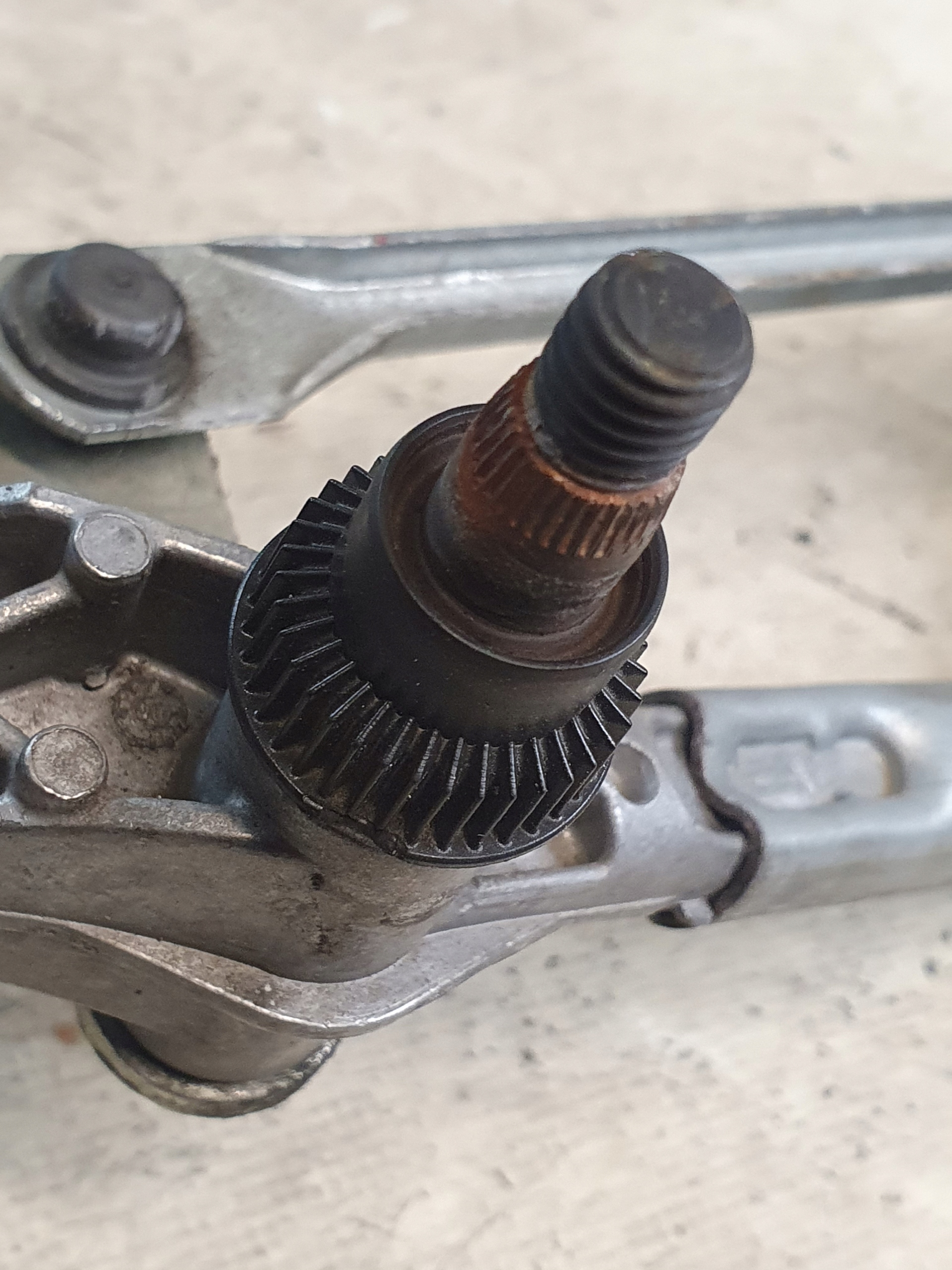 wiper mechanism front 6978263-01 BMW E91 06r. EU