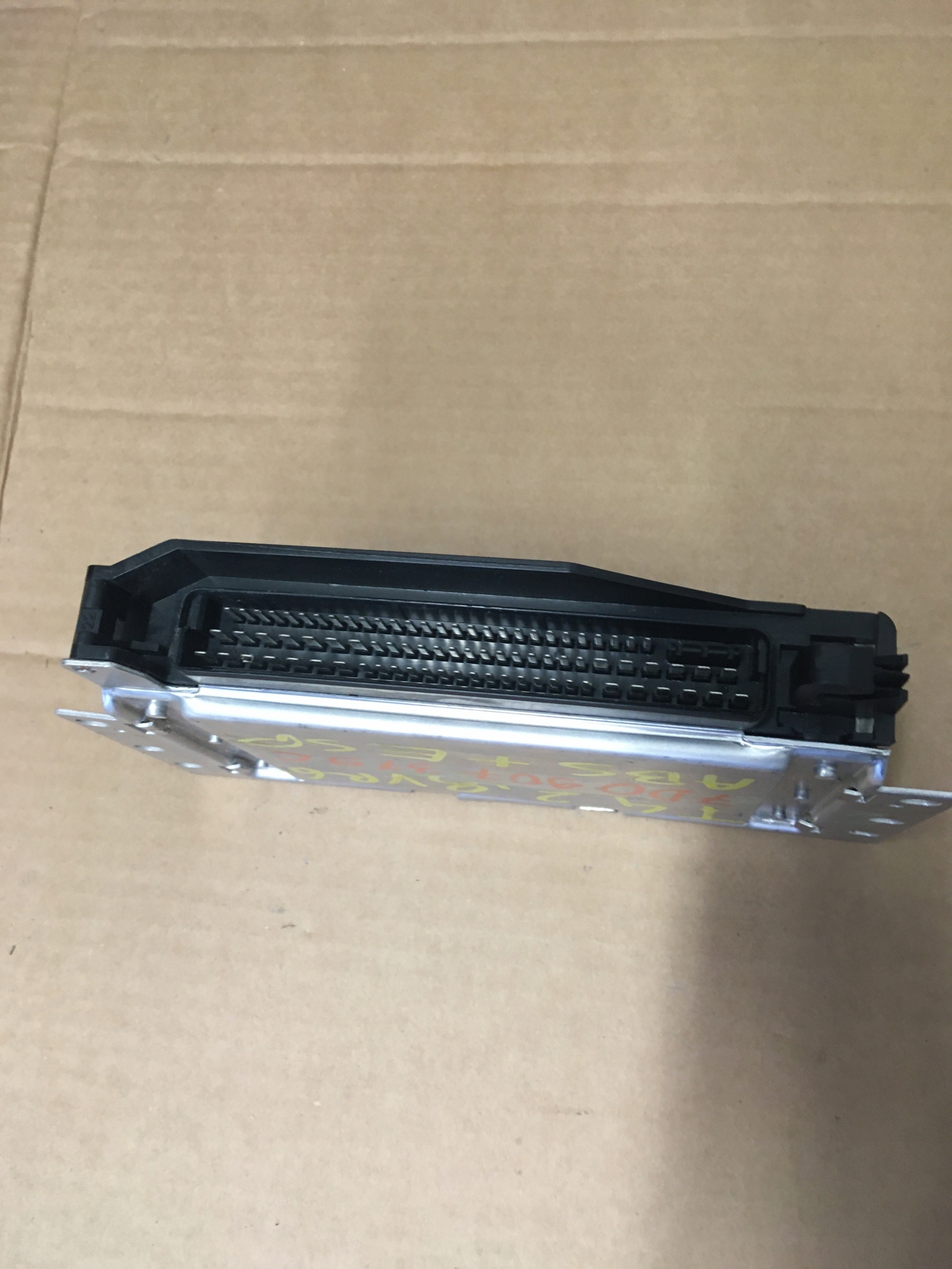 7D0907379C - T4 TRANSPORTER 2.8 B 204km VR6 модуль ABS ESP