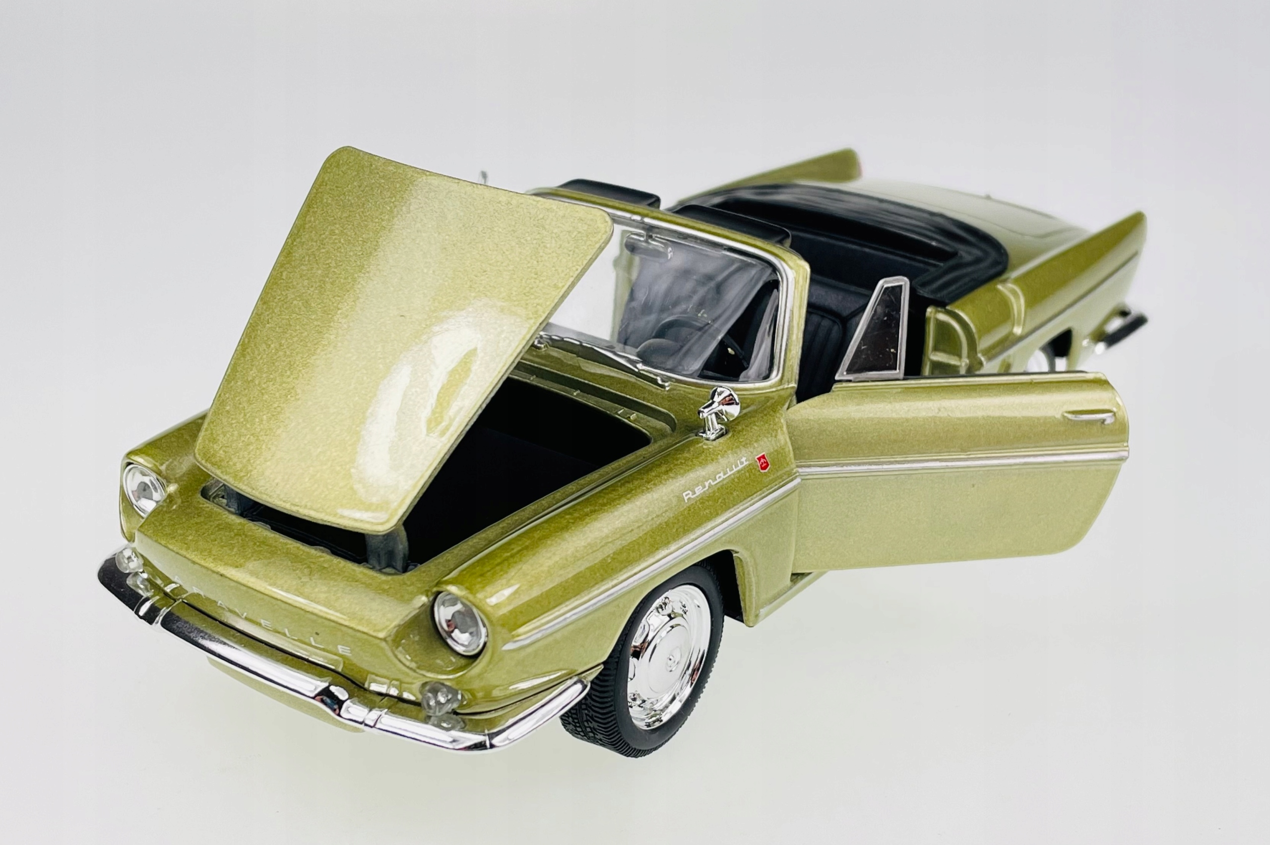 WELLY RENAULT CARAVELLE 1:24 NOWY METALOWY MODEL Rodzaj pojazdu samochód osobowy