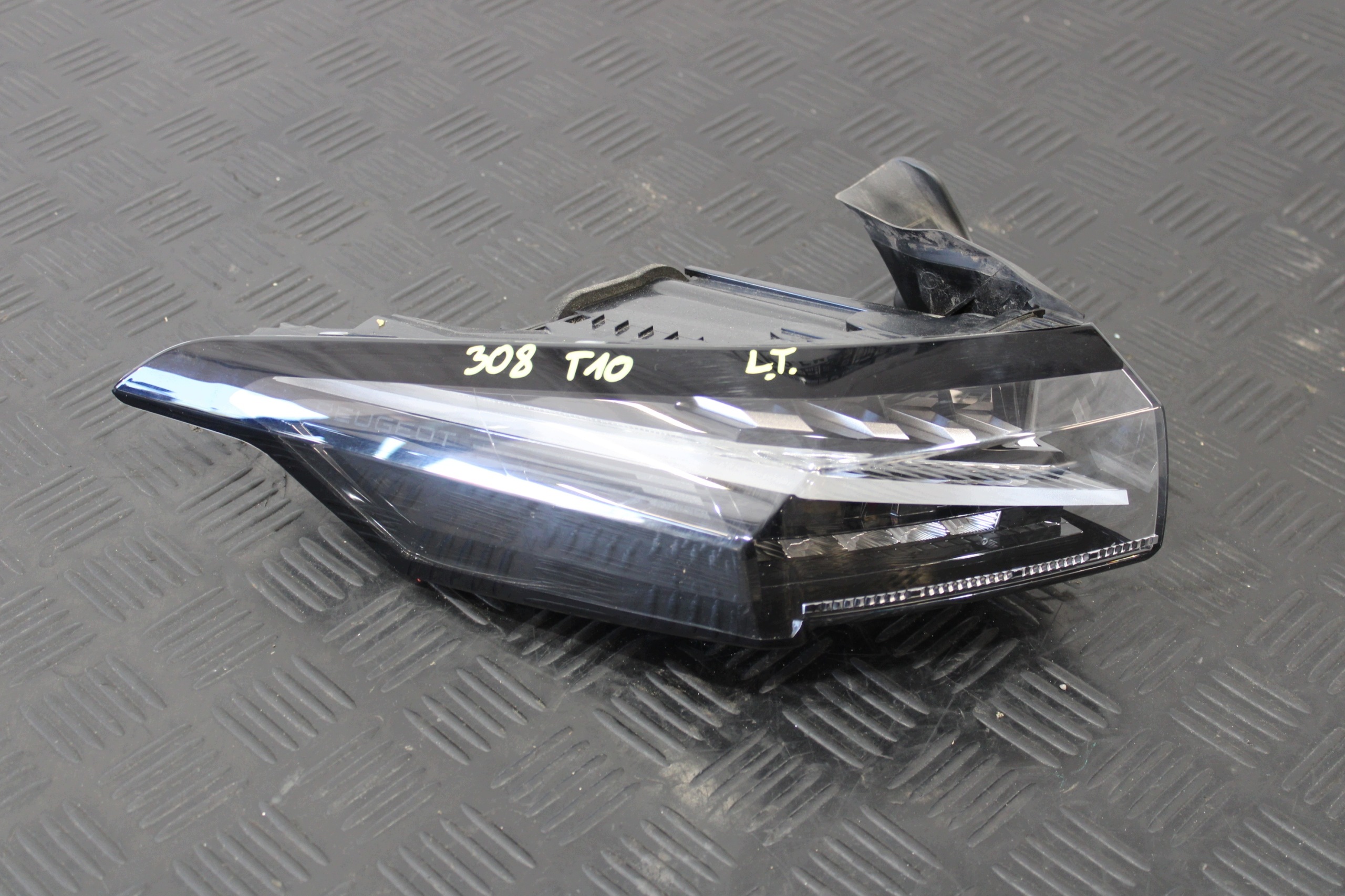 light left rear part PEUGEOT 308 T10 III 3