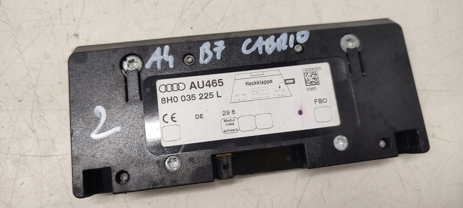 antenna amplifier Audi A4 B7 Cabrio 2,0 TDI