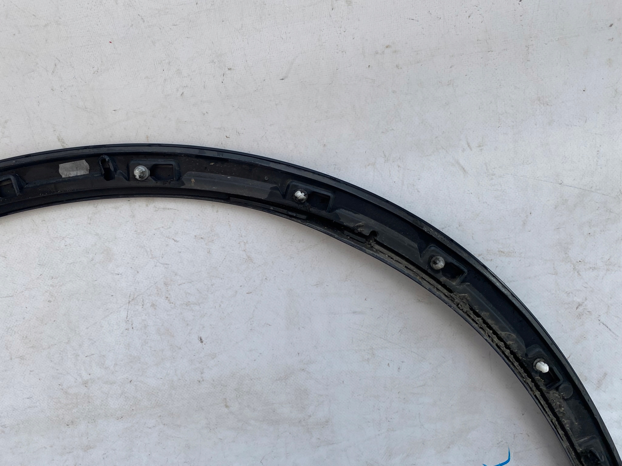 AUDI Q7 II moulding cap of a fender right front front 7232-5000