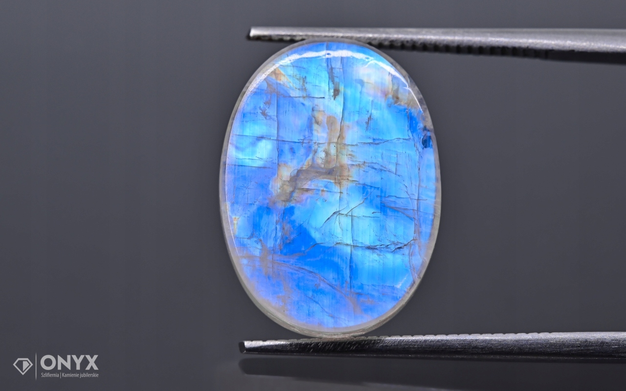 Měsíční kámen mělký ovál 16x12 mm