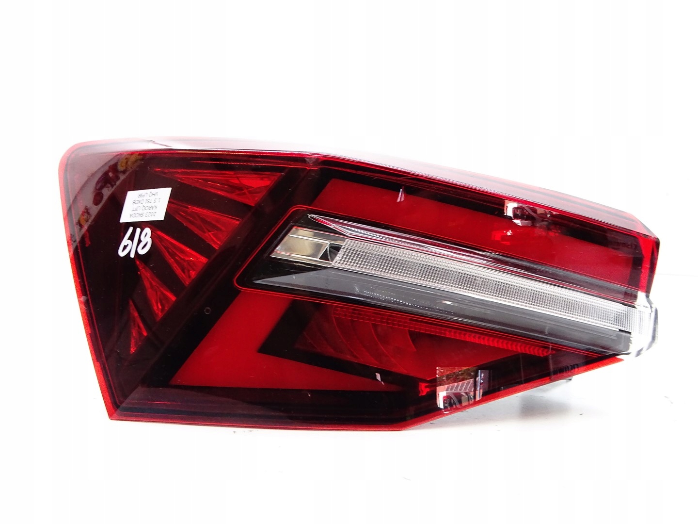 light left rear part left rear SKODA KAROQ LIFT 57A945207D