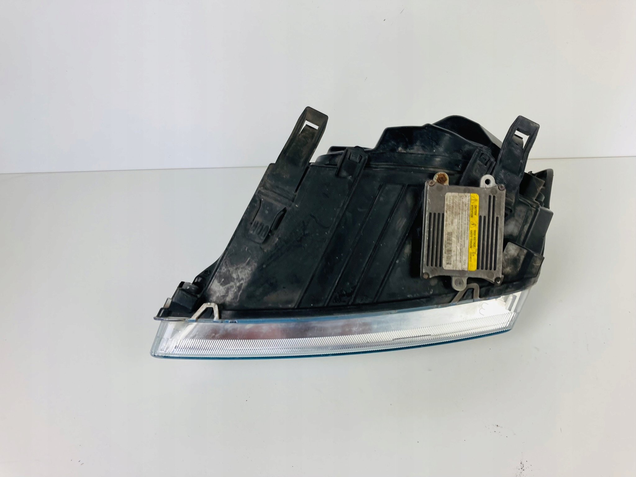 FORD FOCUS II light right front XENON