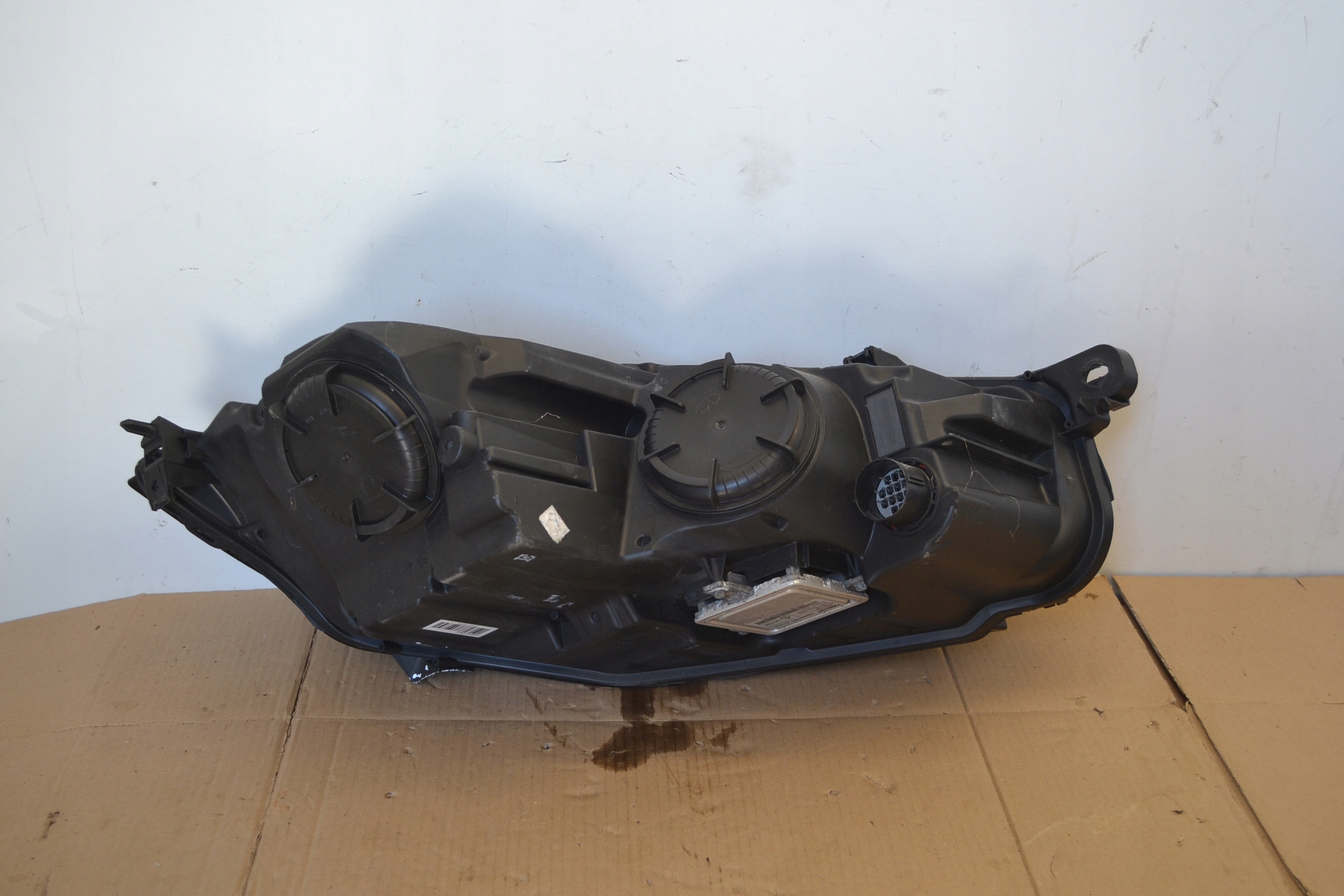 Jaguar XF 16- light left front Xenon LED GX63-13W030-ED