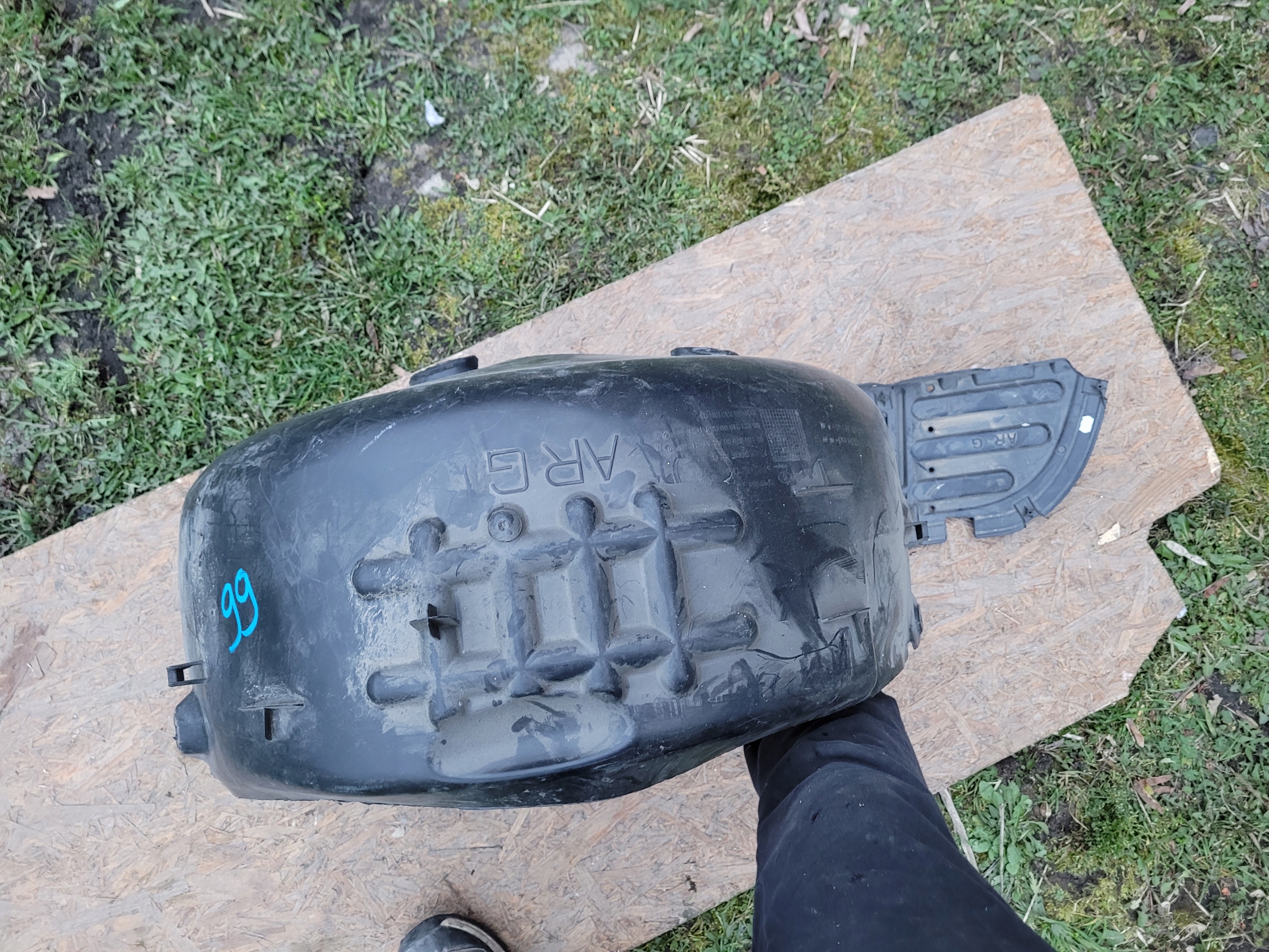 mudguard rear. rear part left PEUGEOT EXPERT III 3