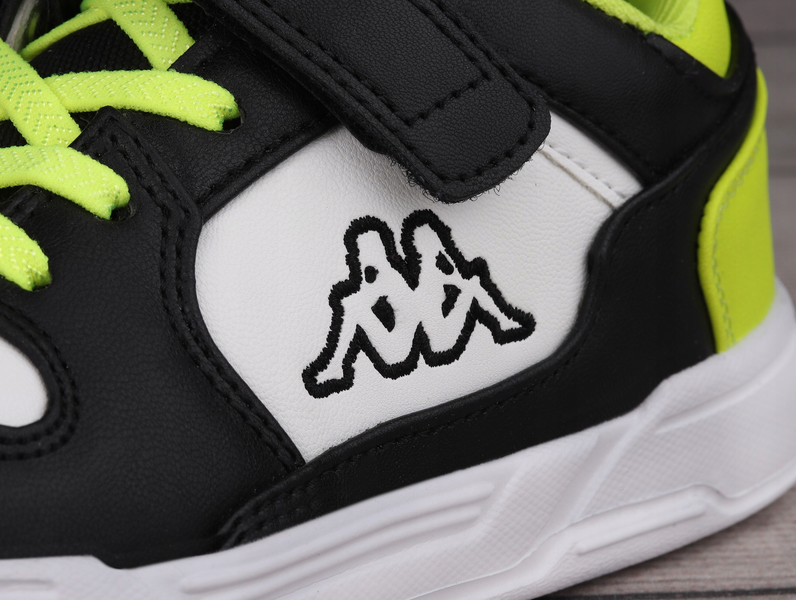 Buty dziecięce sportowe Kappa 260932K 1133 Bohater brak