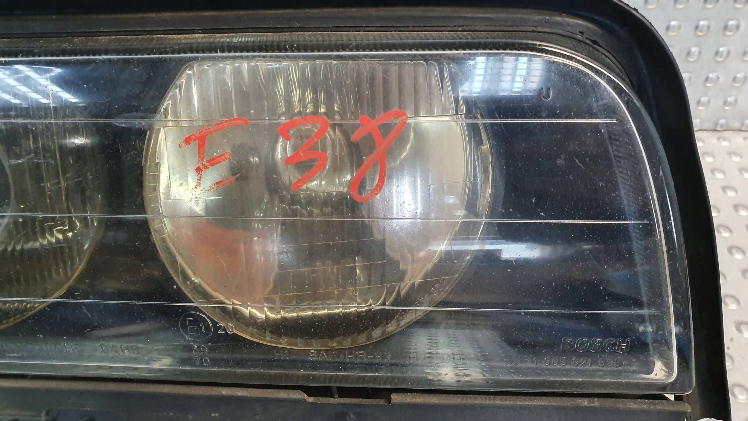 light front right BMW 7 E38 0301043202, 8352022 94