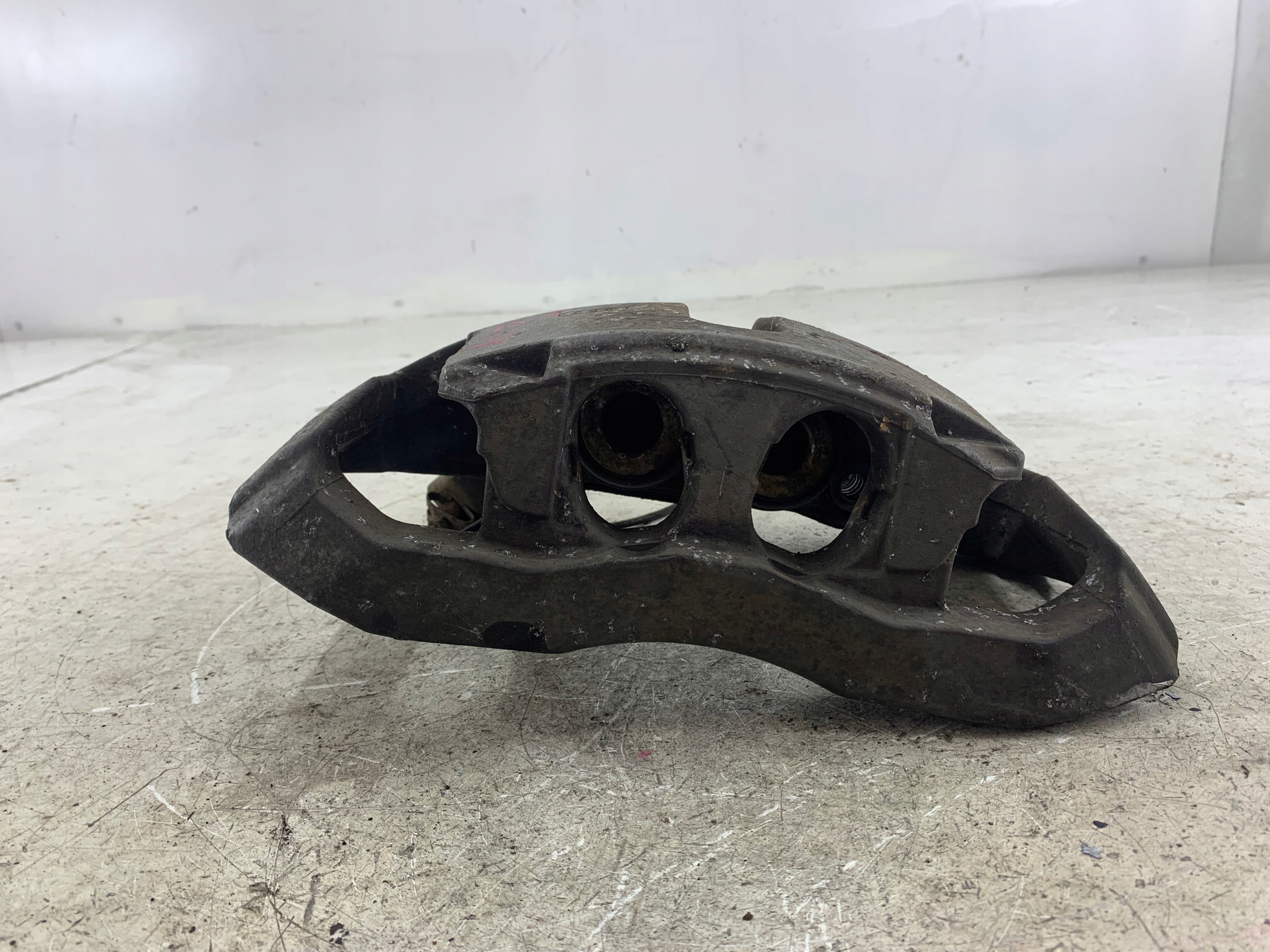 AUDI A8 D3 4.2 TDI caliper brake left front