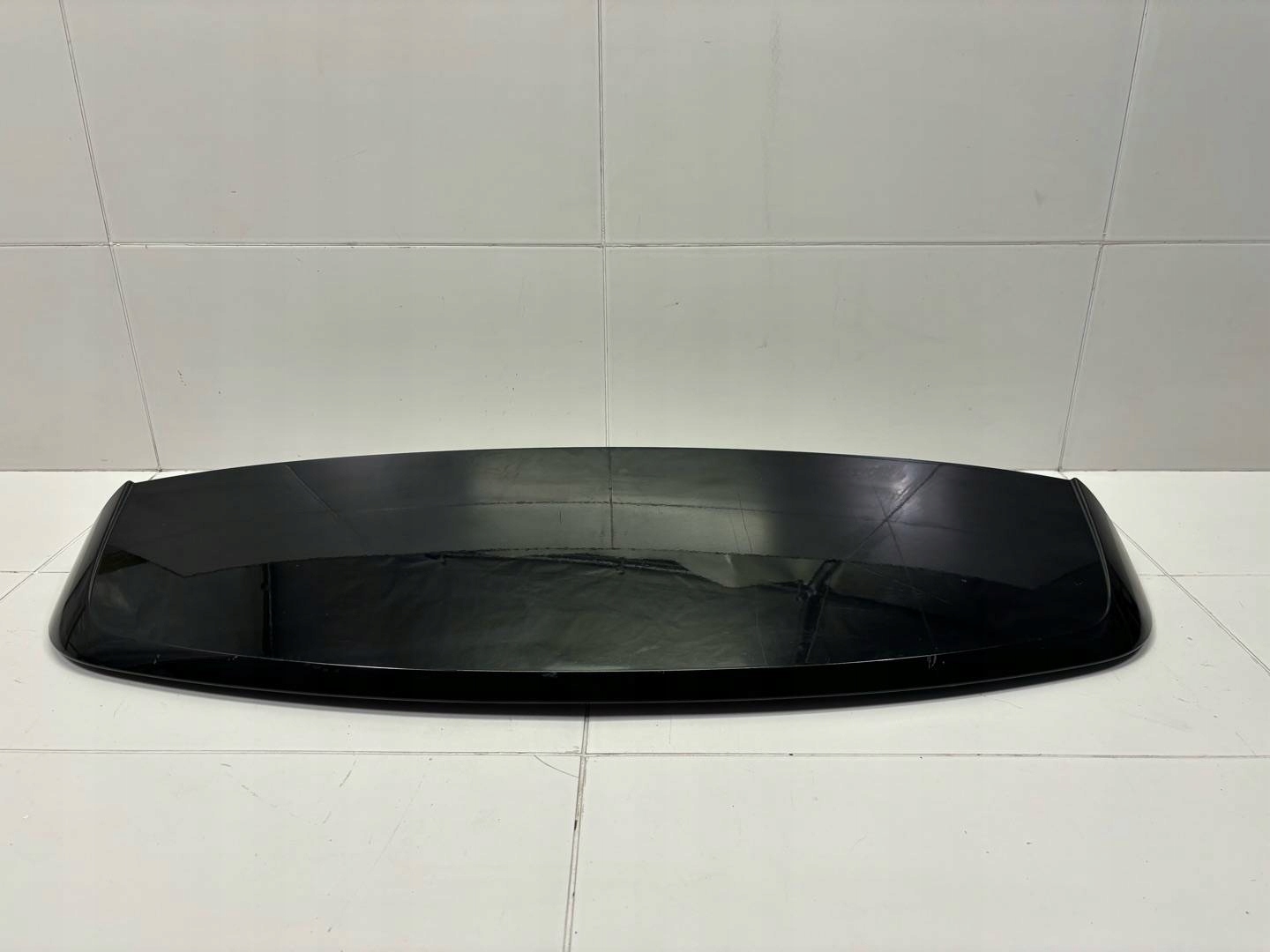 Спойлер кришки зад. SEAT Арона 2020f9827933