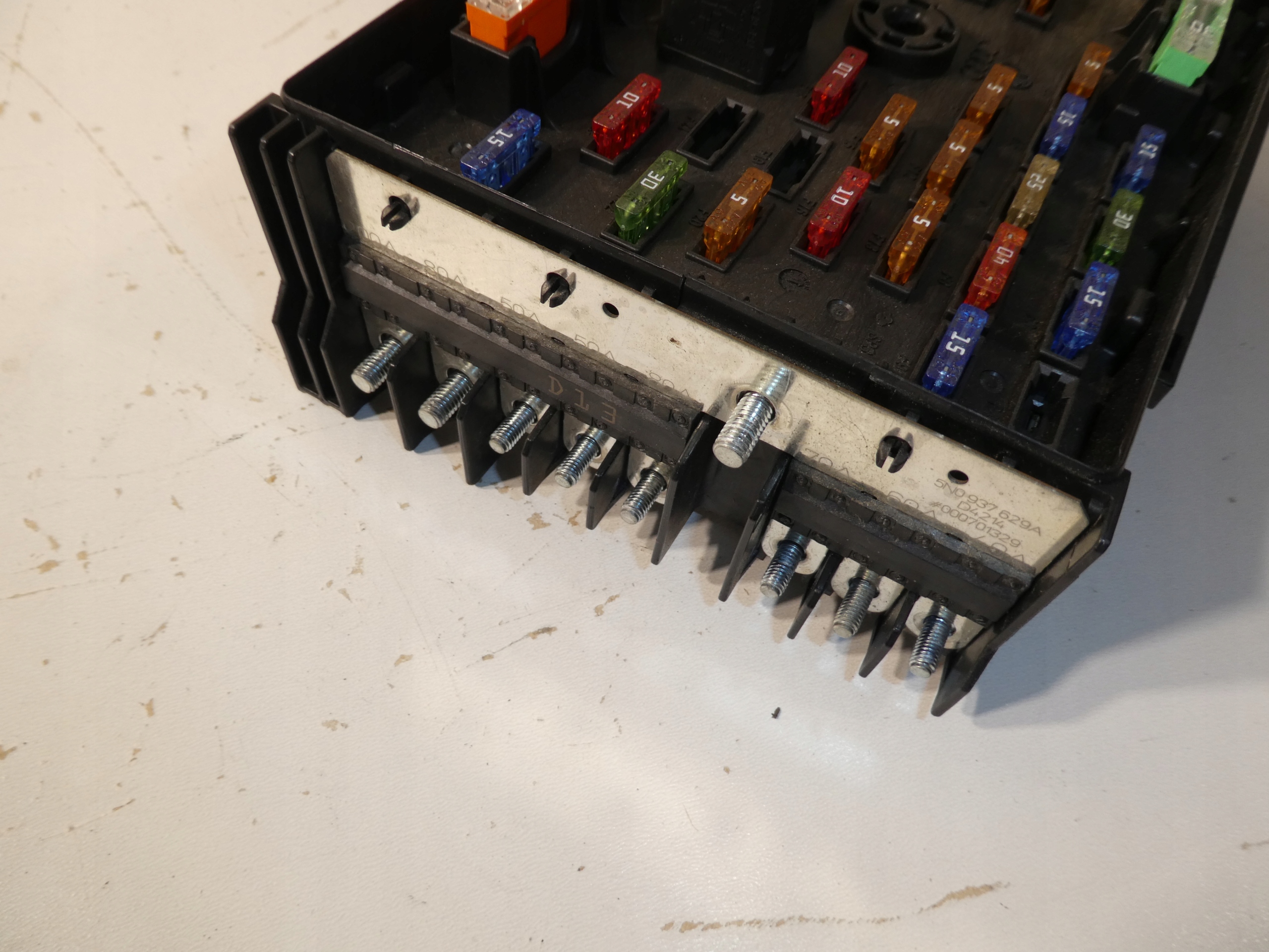 VW AUDI SEAT compartment electrical 3C0937125A