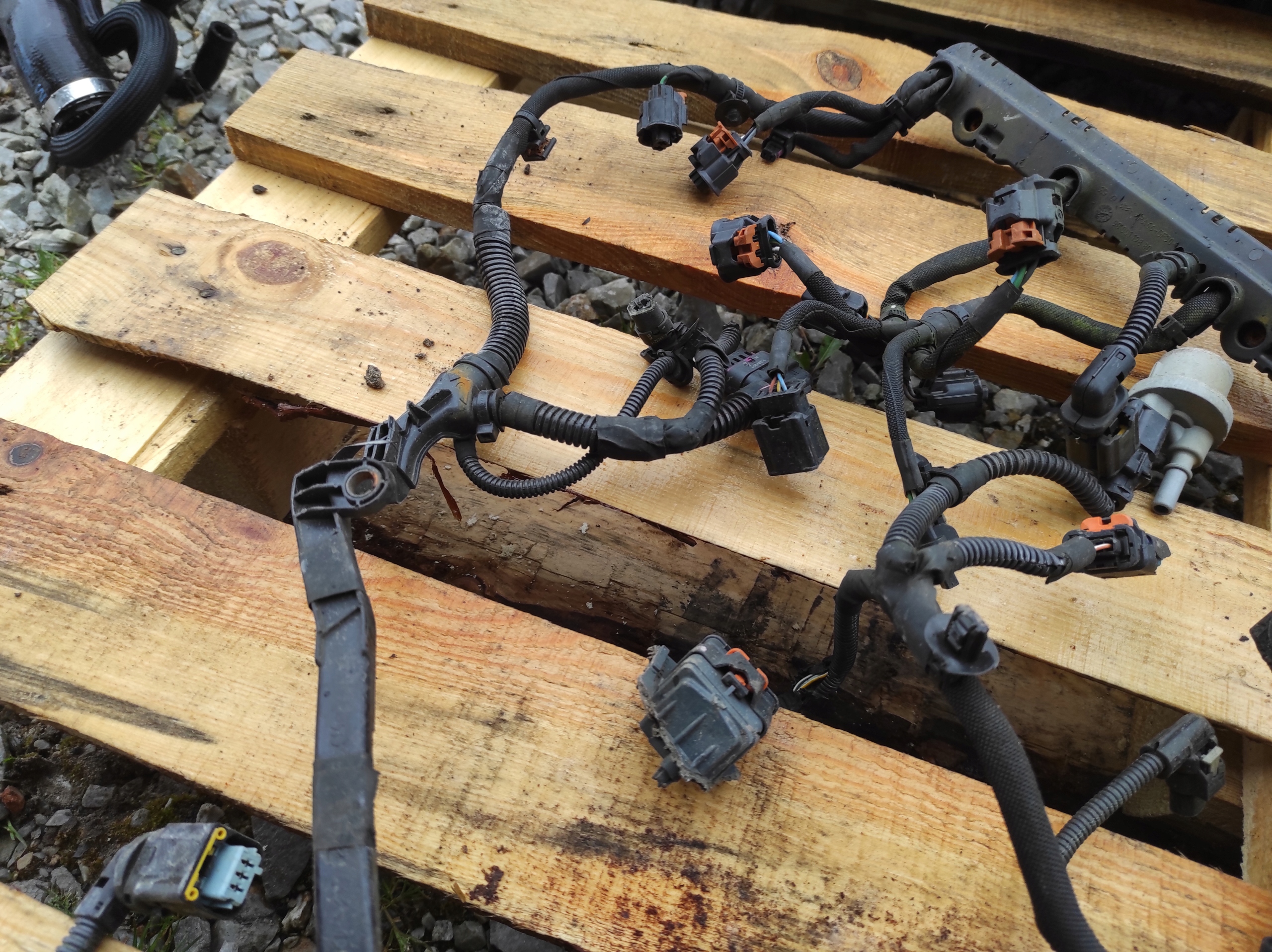 bundle motor wiring CITROEN C4 III THP 9837567680