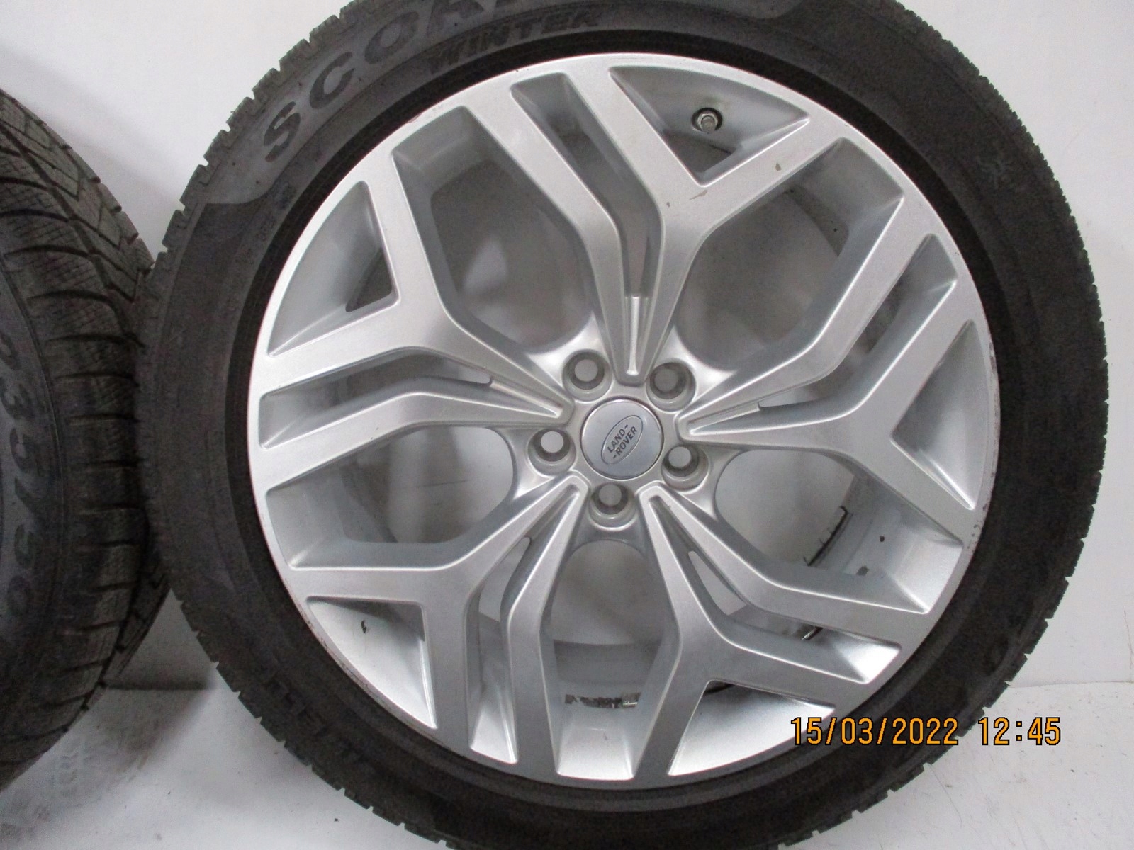 wheels discs tyres Range Rover Evoque R20 7mm