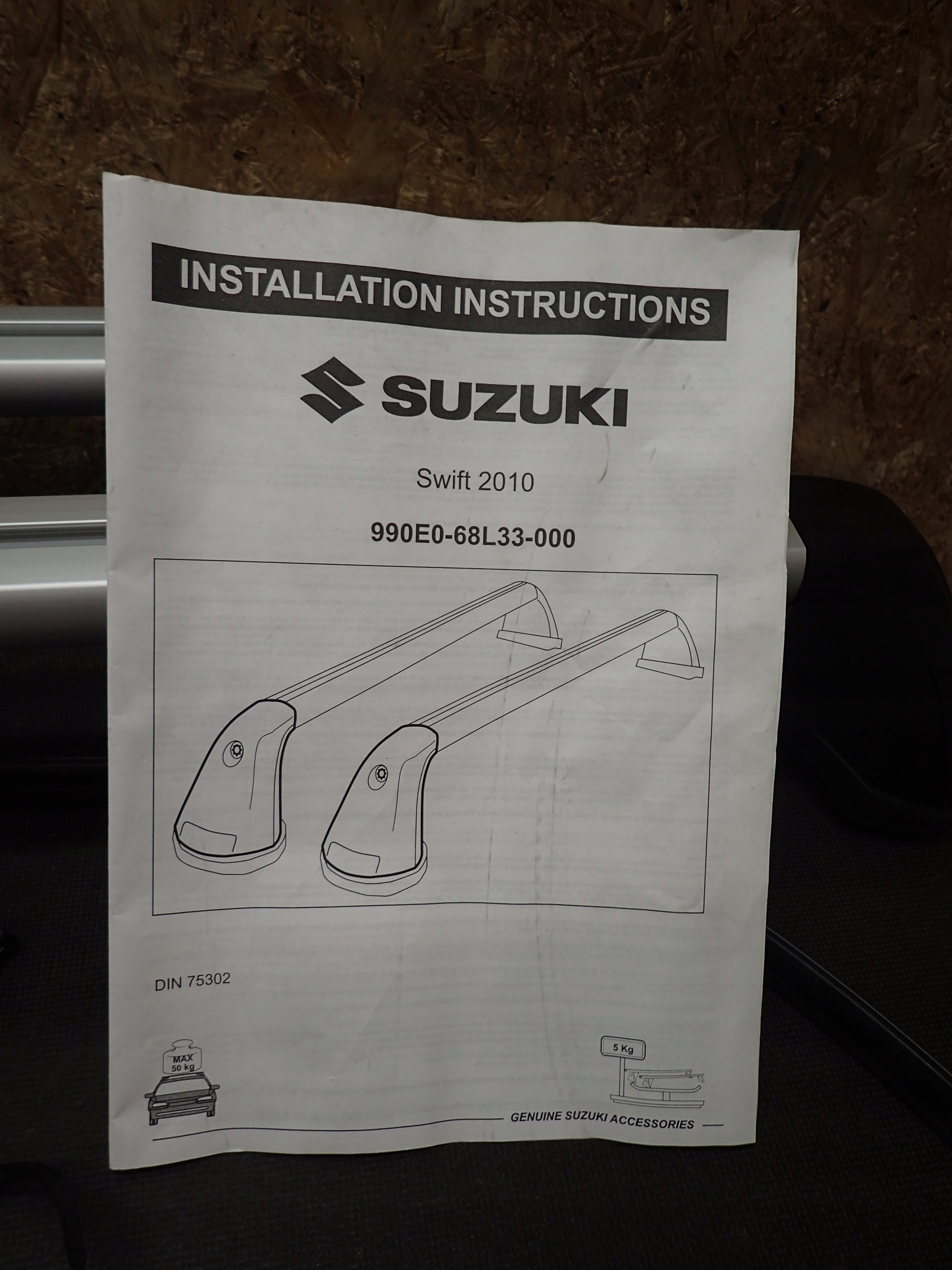 RELINGI DACHOWE BELKI SUZUKI SWIFT MK7 Producent części Suzuki OE