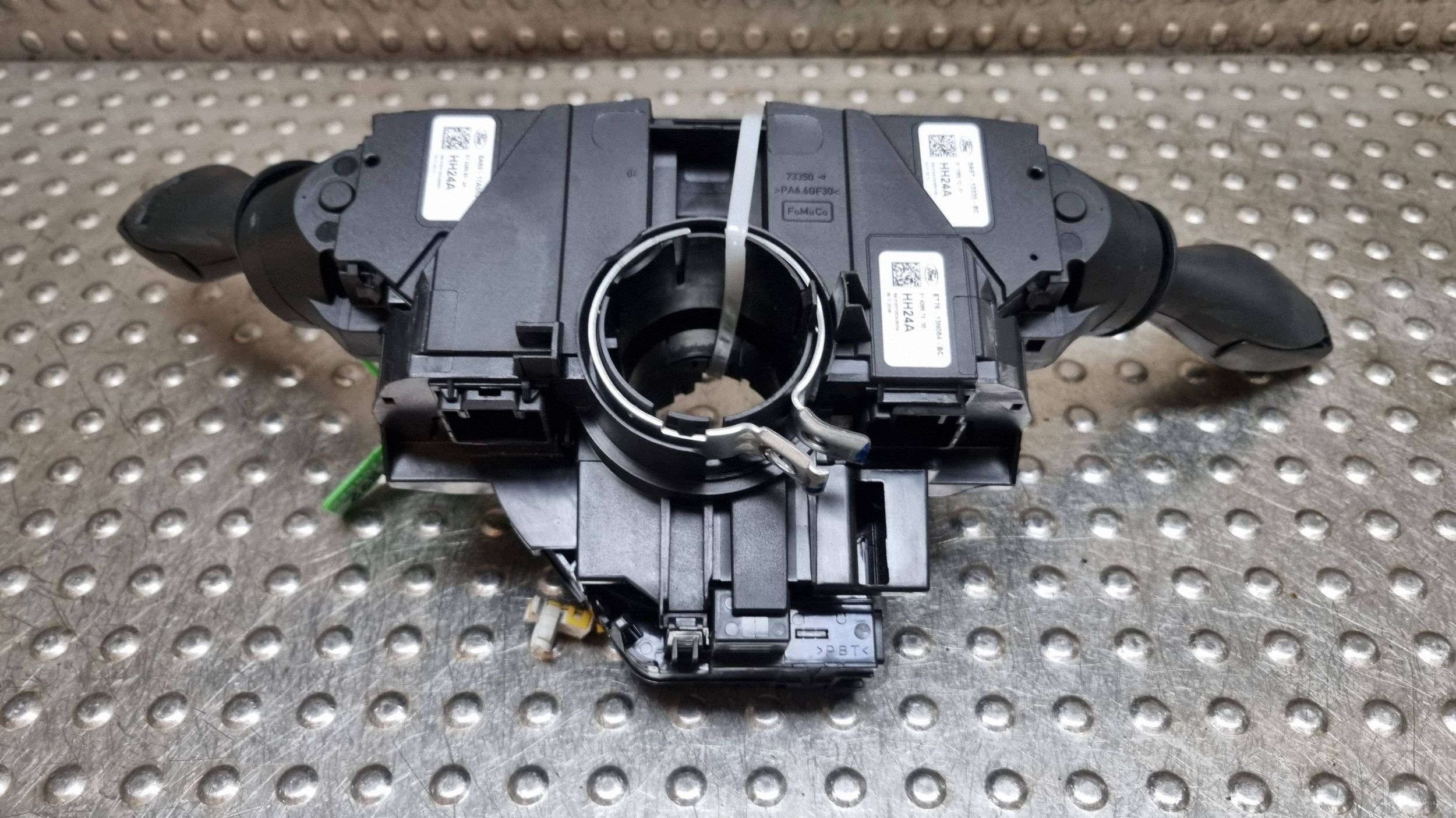 control steering wheel levers and controls ring ET76-13N064-BC FORD TRANSIT COURIER
