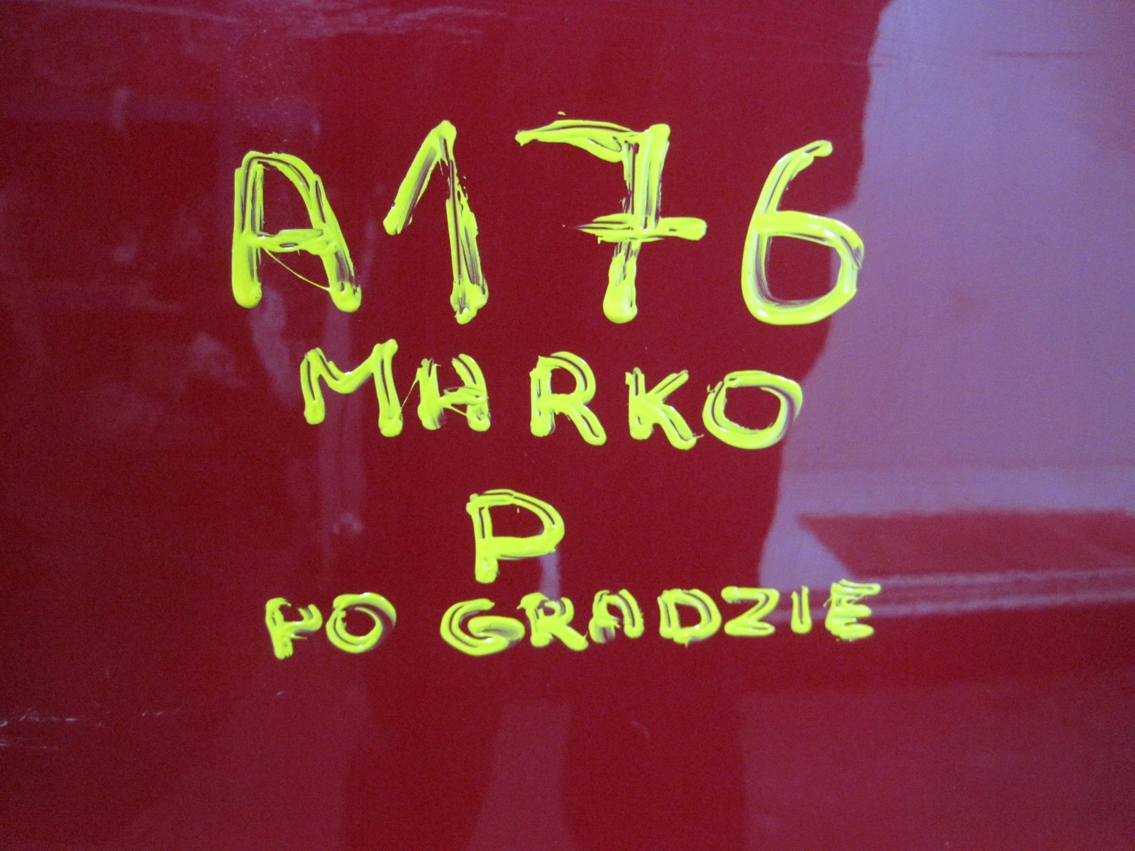 Capot MERCEDES A KLASA 176 Après la grêle