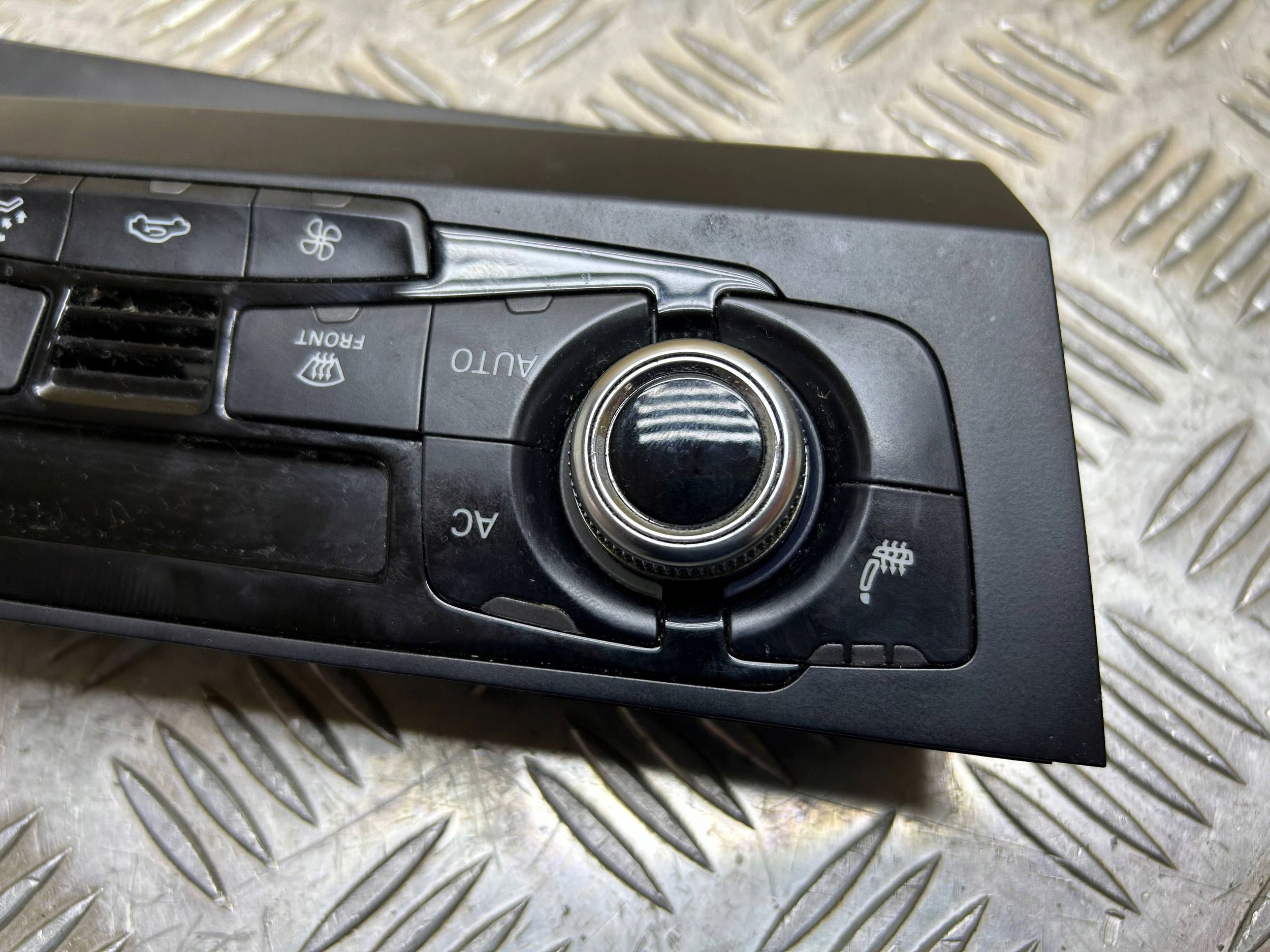 Panel klimatizaci Audi A5 Sportback 8TA 2013 8K2820043AJ