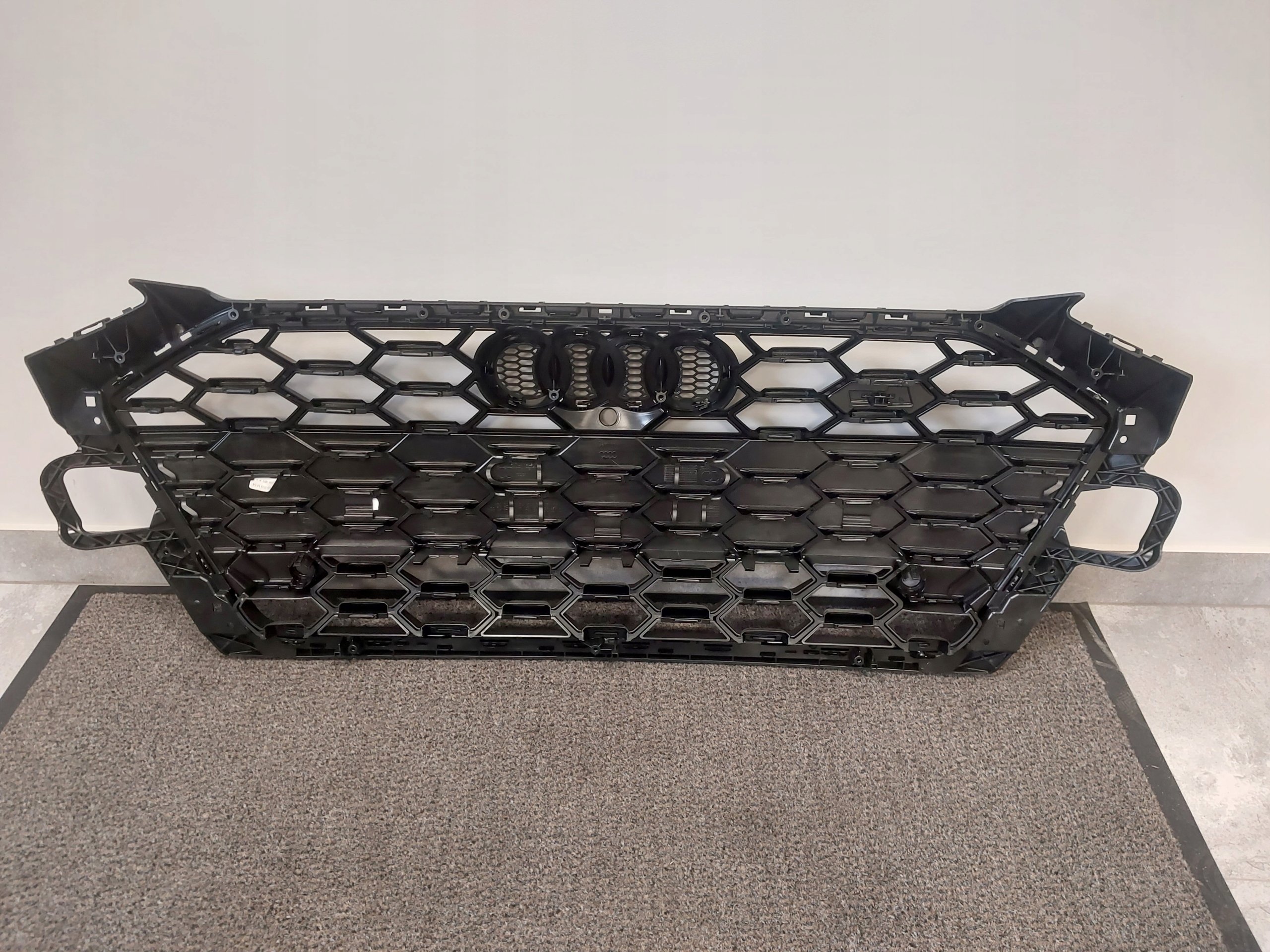 Audi 8W0 Kühlergrill FRONTGRILL Kühlergitter 8W0853651DM - Thumbnail 6