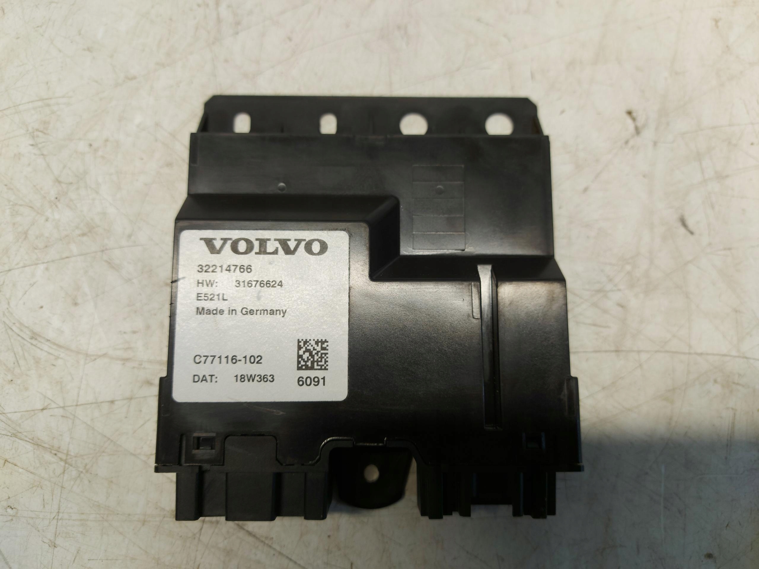Volvo XC90 II T8 module control unit bonnet boot rear part 32214766