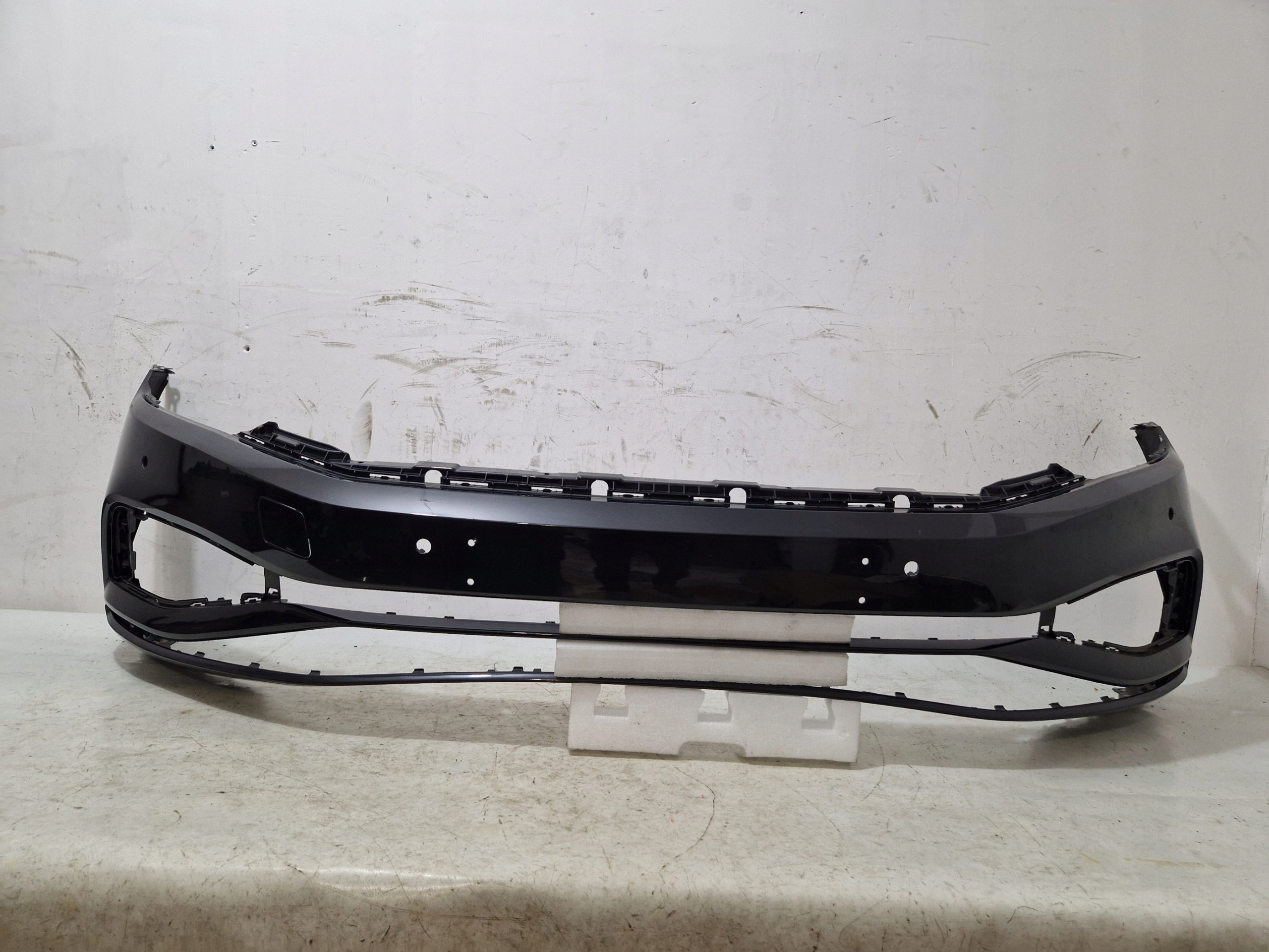 * VW PASSAT B8 LIFT bumper front front PDC 3G0807221E