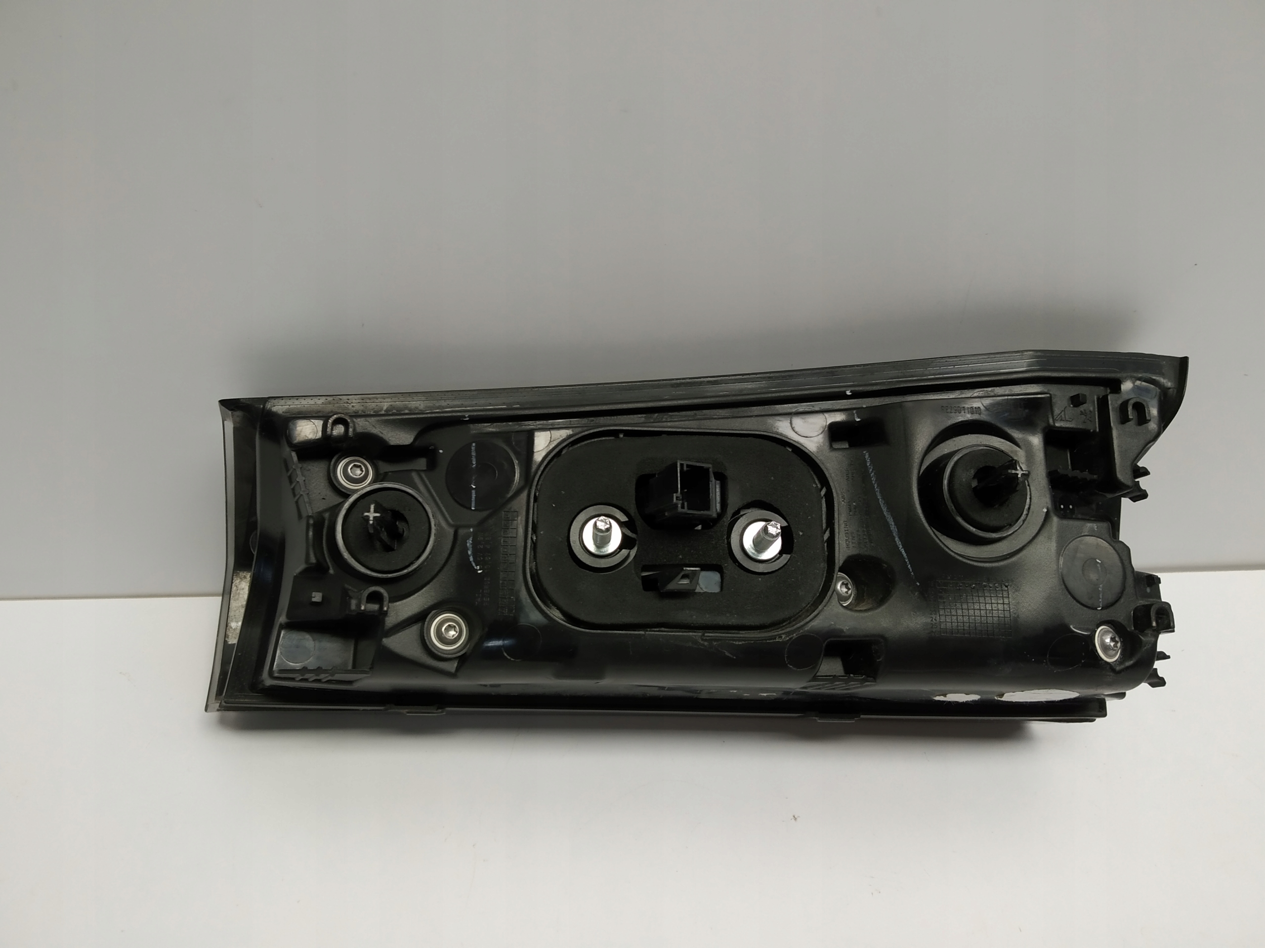 19+ Peugeot 2008 II light left right to the bonnet rear part