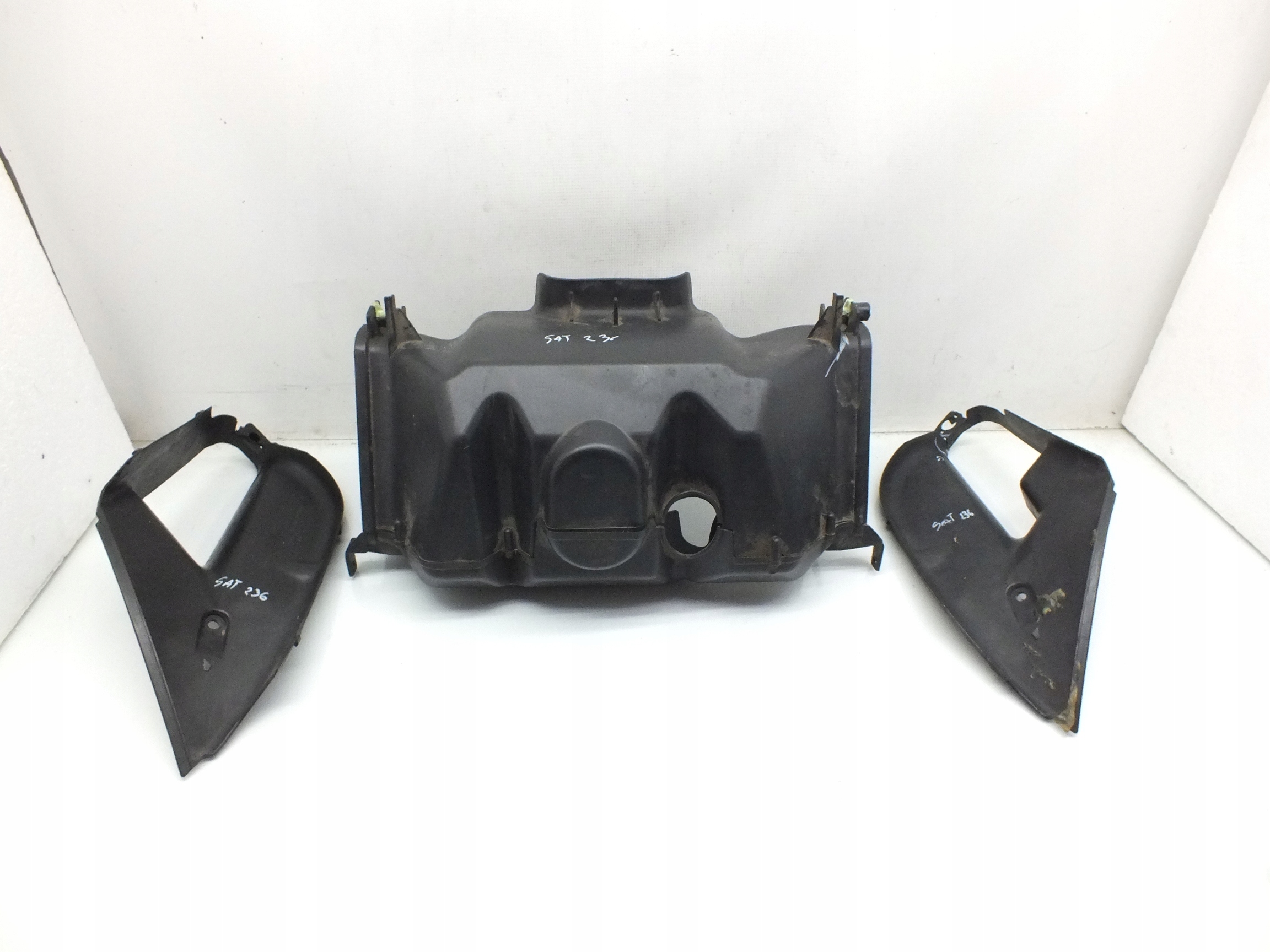 ESP1744259602 - Воздухозаборник Peugeot Satelis 125 Compresso