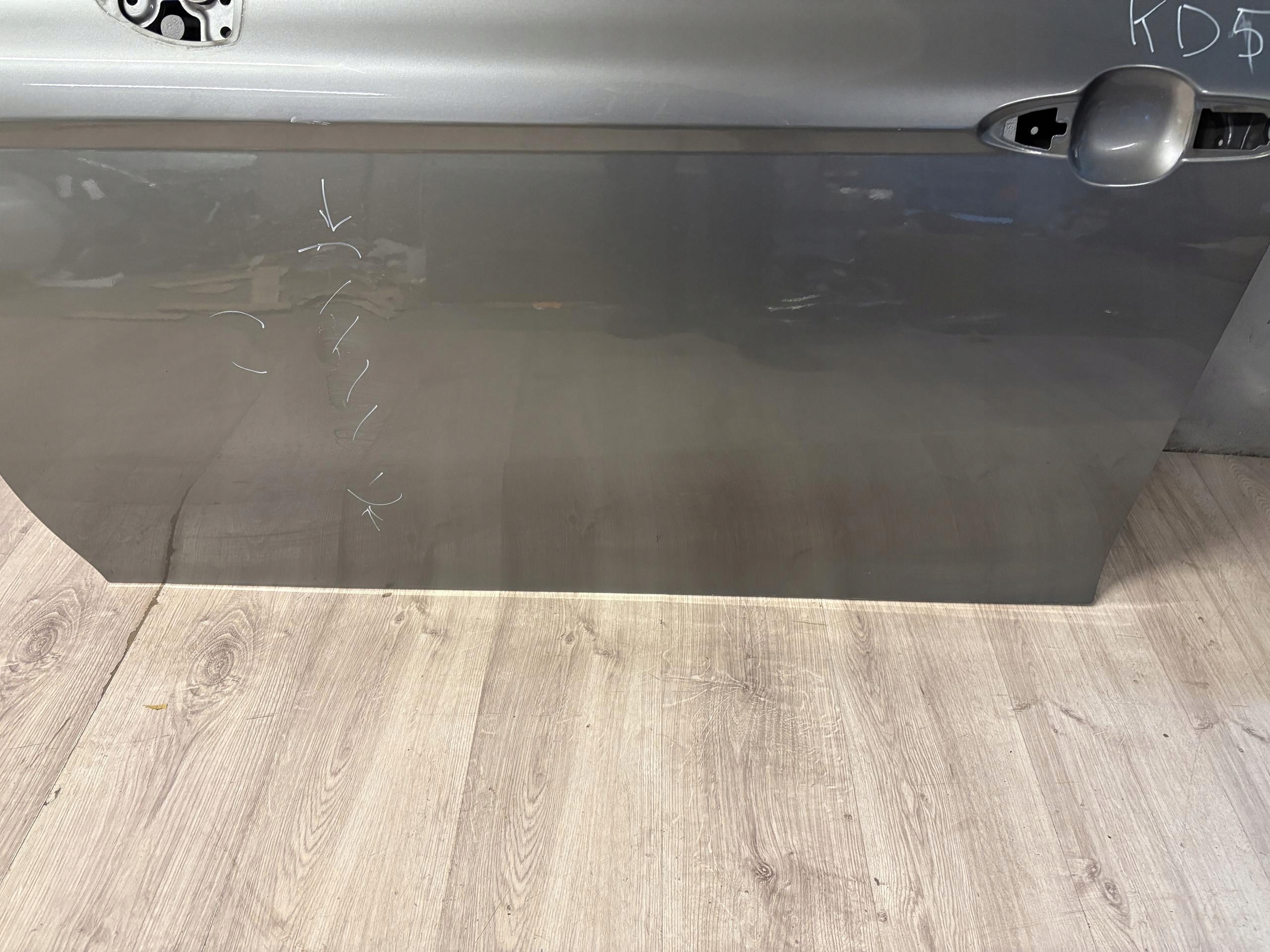 TOYOTA CAMRY VIII DRZWI LEWY PRZÓD PRZEDNIE LEWE Typ samochodu 4x4/SUV Samochody osobowe