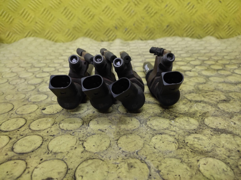 PEUGEOT PARTNER 2.0 HDI injector 9652173780