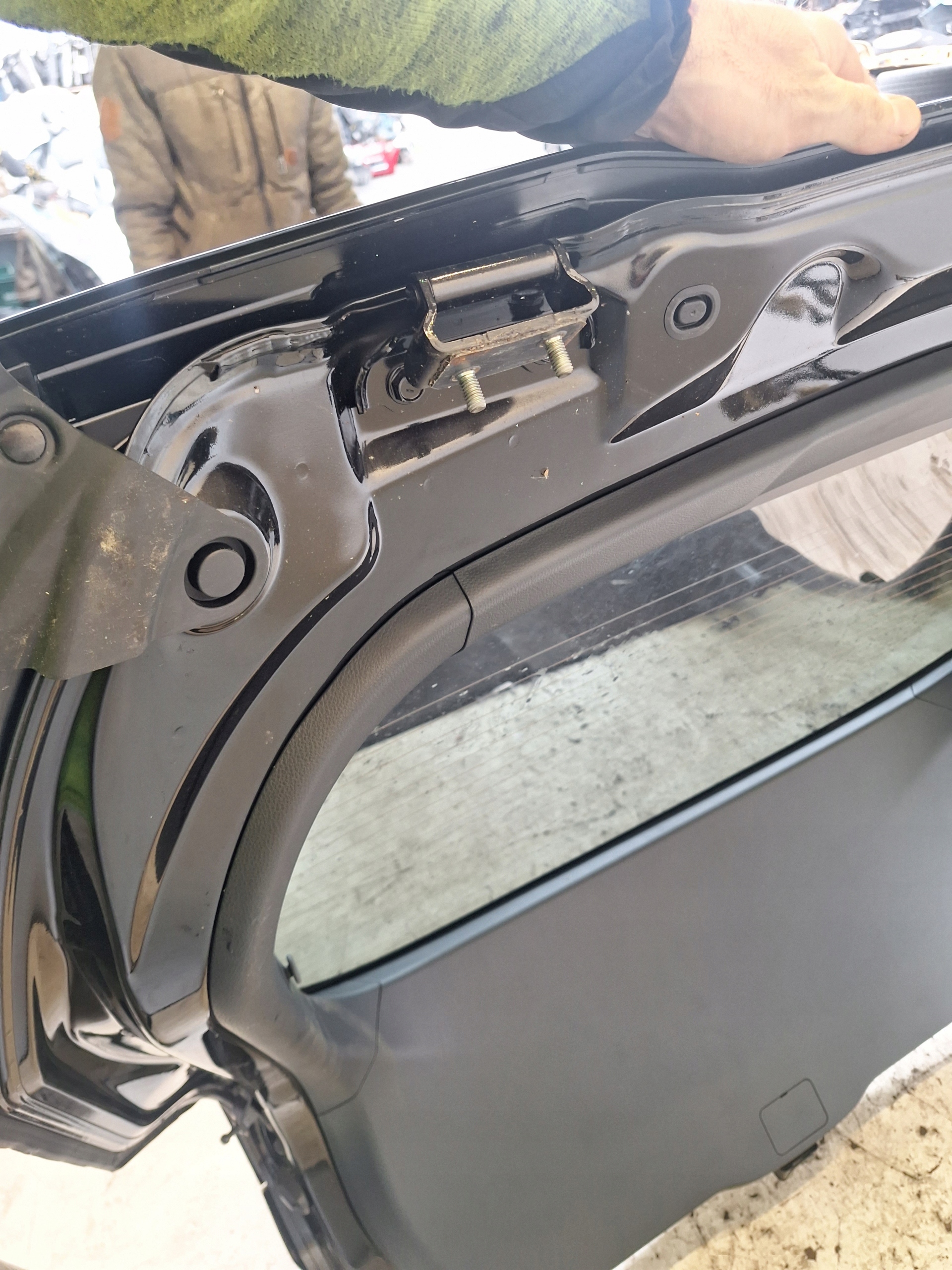TOYOTA CH-R II 23-> boot door 209