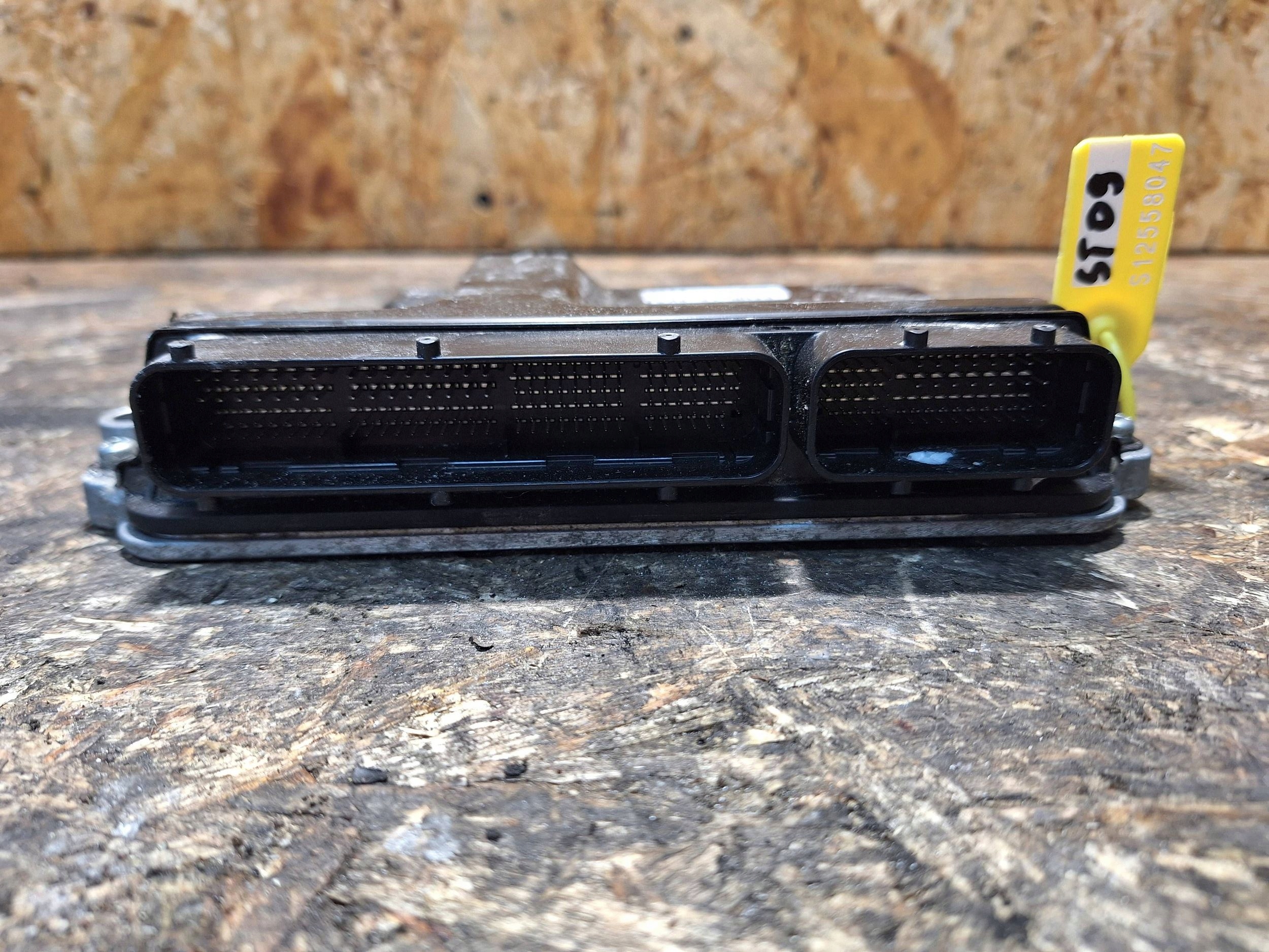 computer control unit of the engine P59D18881A MAZDA MX5 ND 15