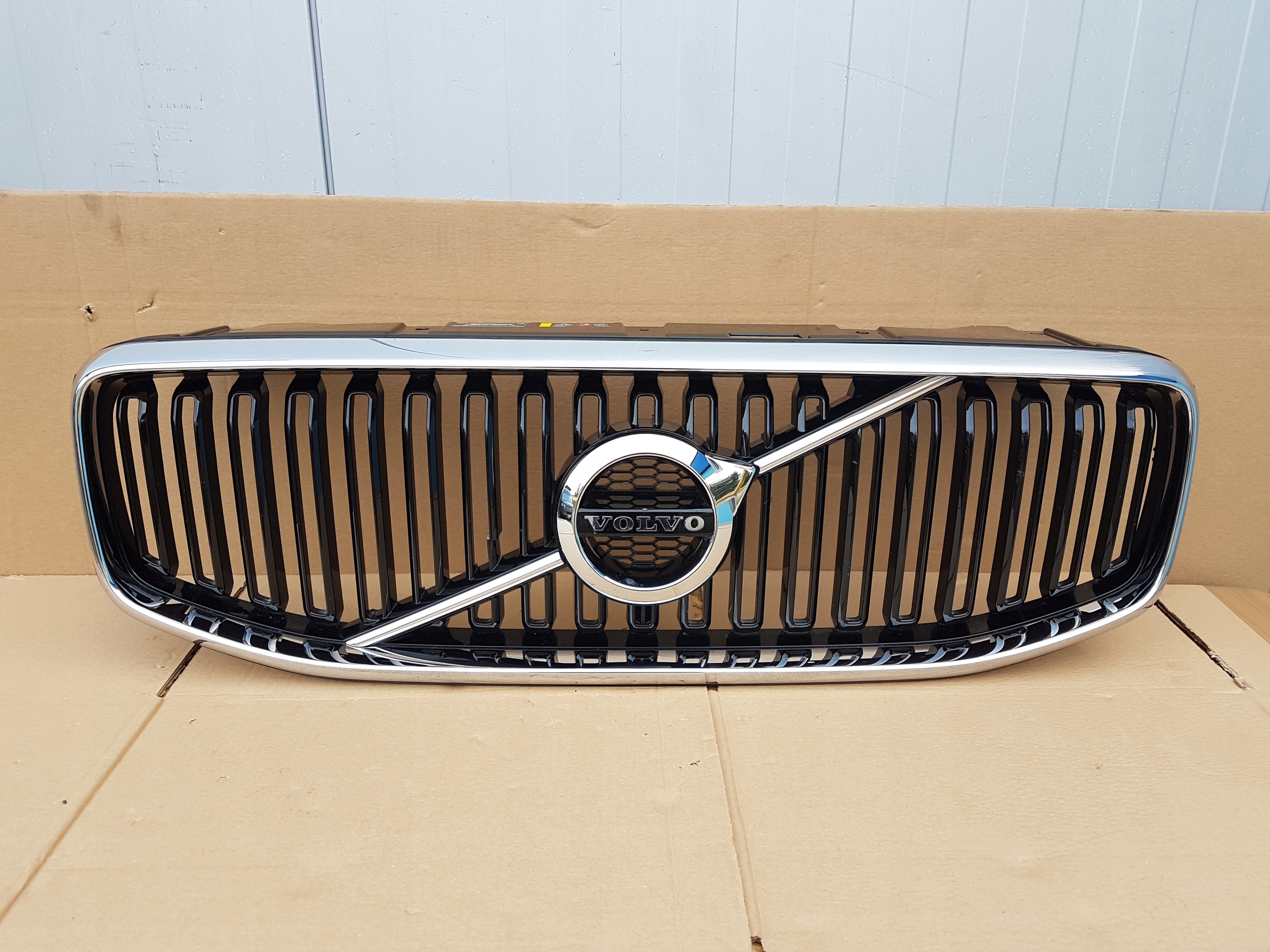 Volvo XC60 Kühlergrill FRONTGRILL Kühlergitter - Thumbnail 1