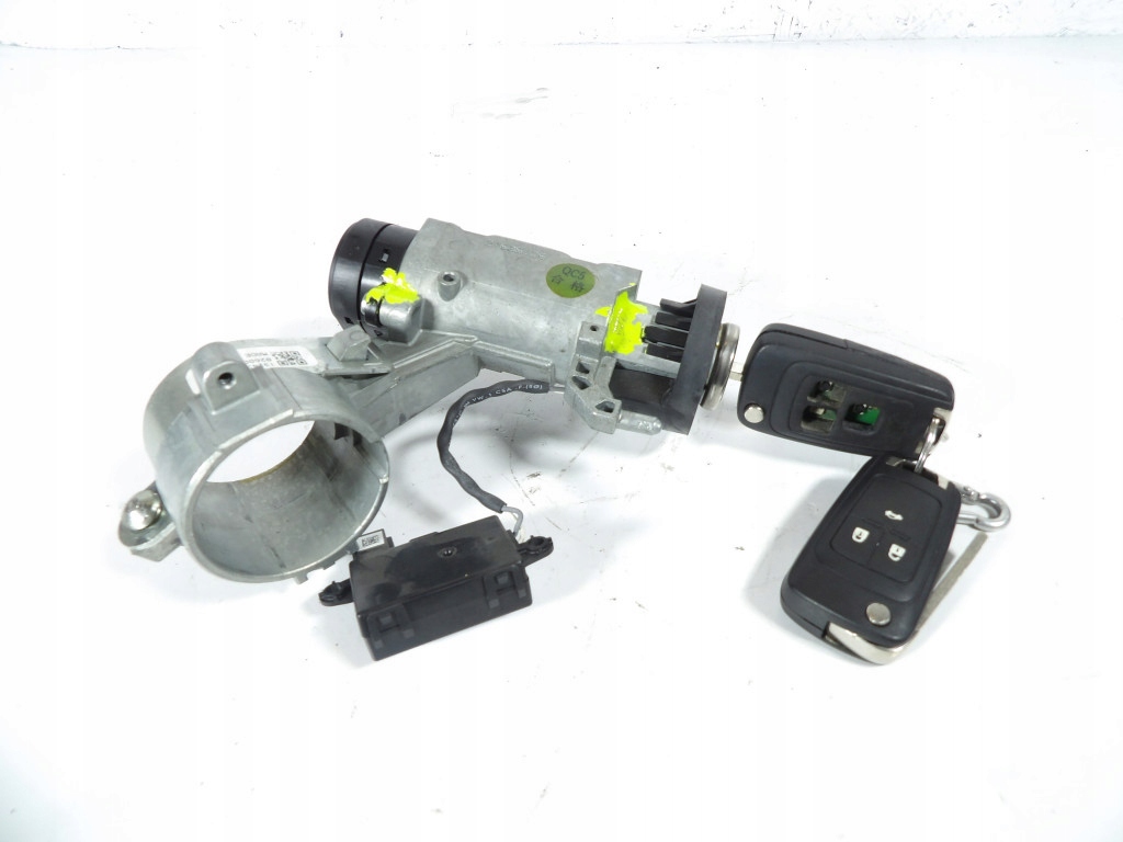 OPEL INSIGNIA A 2.8 V6 ignition 13243373