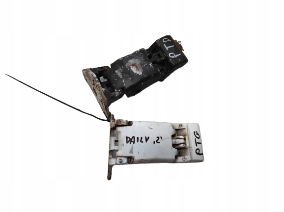 IVECO DAILY III 3 06- ZAWIASY PRAWY TYŁ