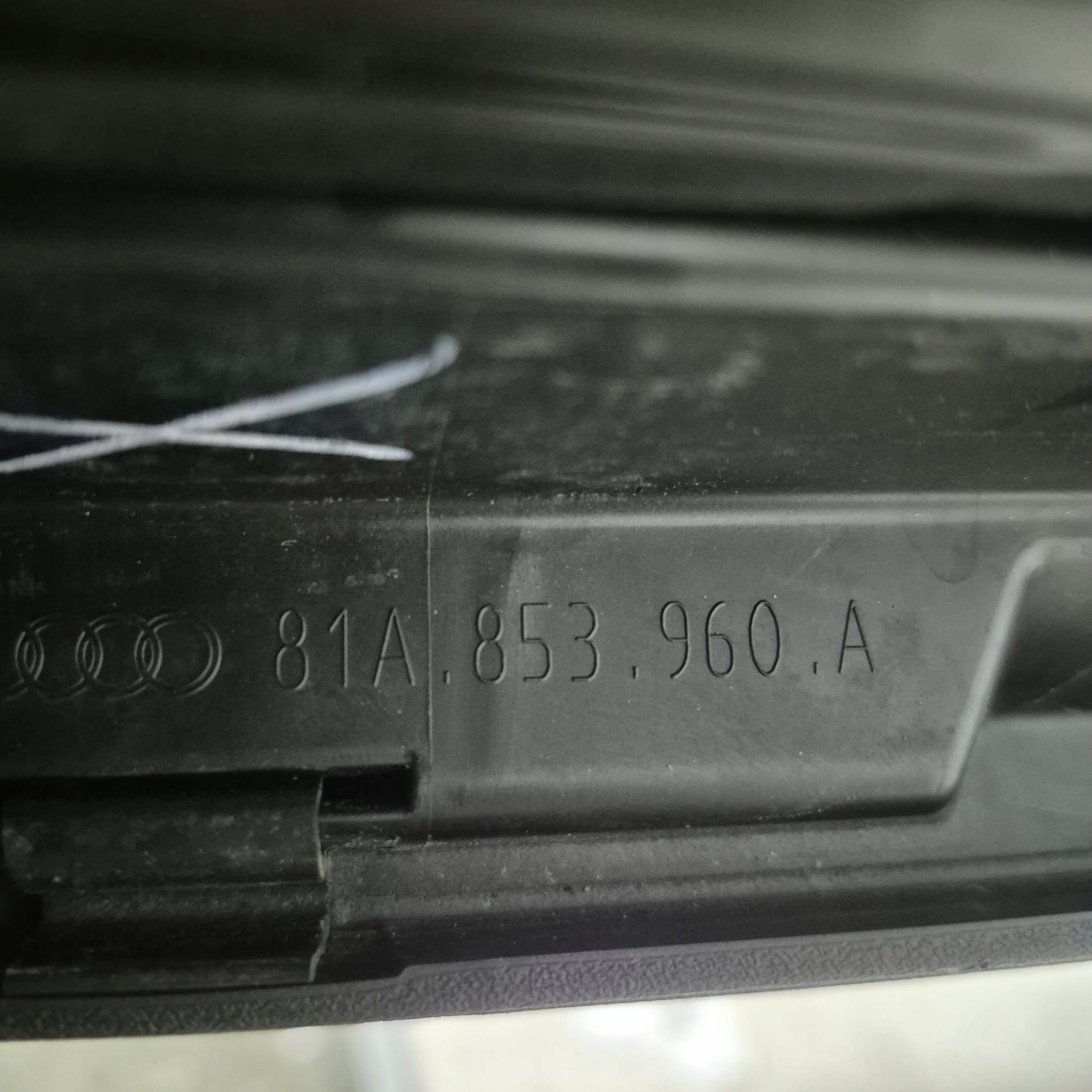 AUDI Q2 16-26 moulding cap door right front