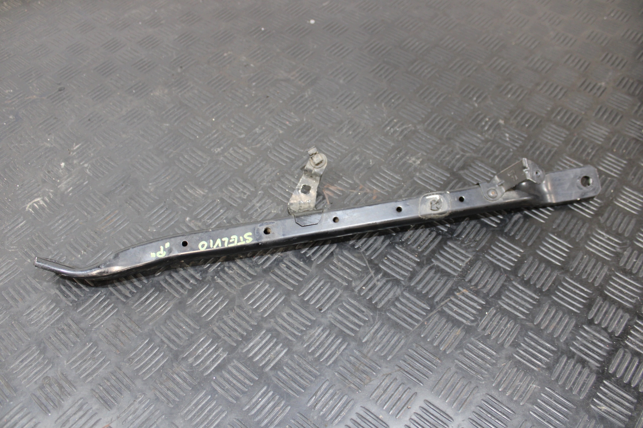 RINFORZO PARAURTI TRAVERZ Destro ALFA ROMEO STELVIO