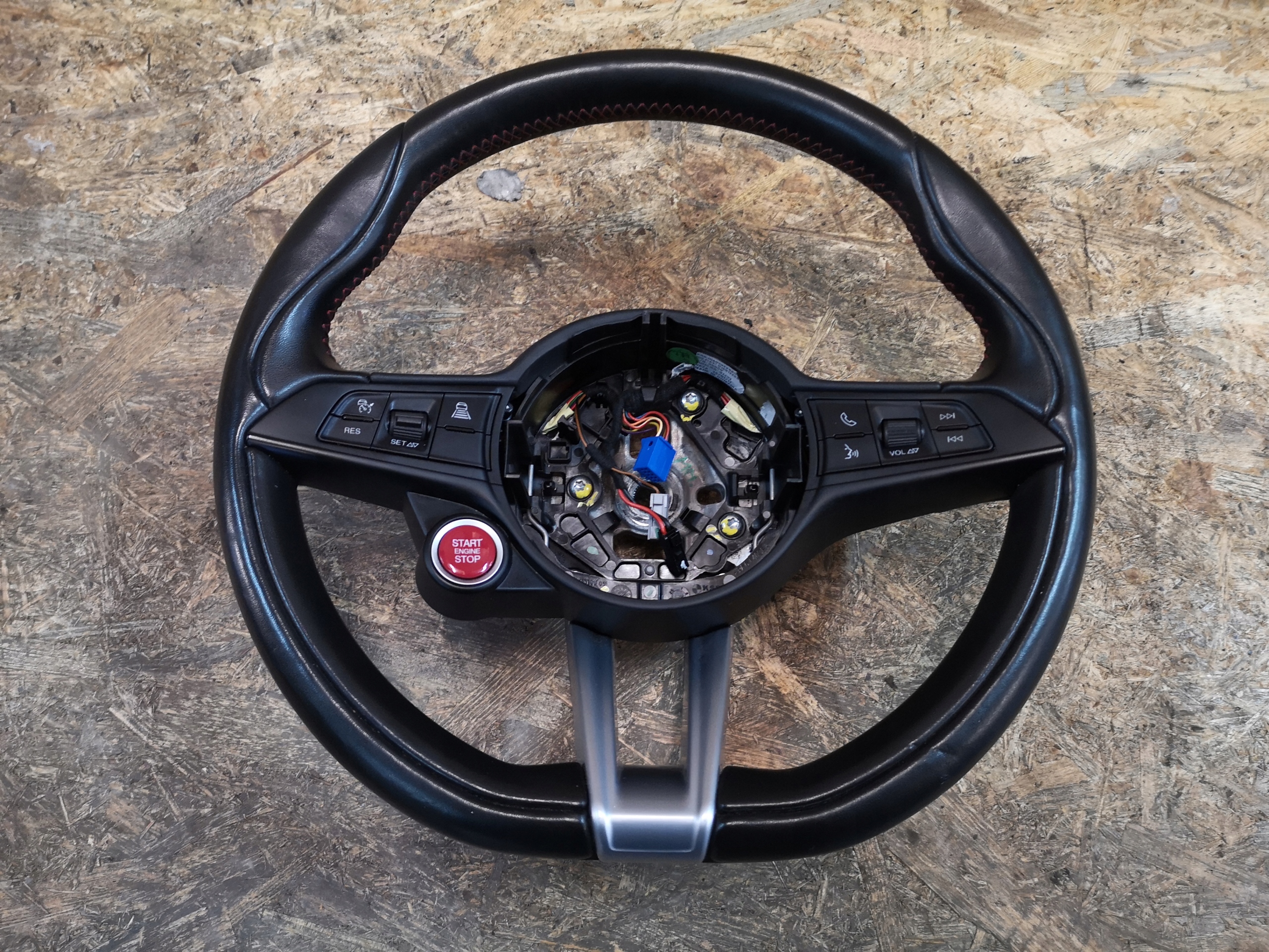 lenkrad ALFA ROMEO GIULIA QV QUADRIFOGLIO