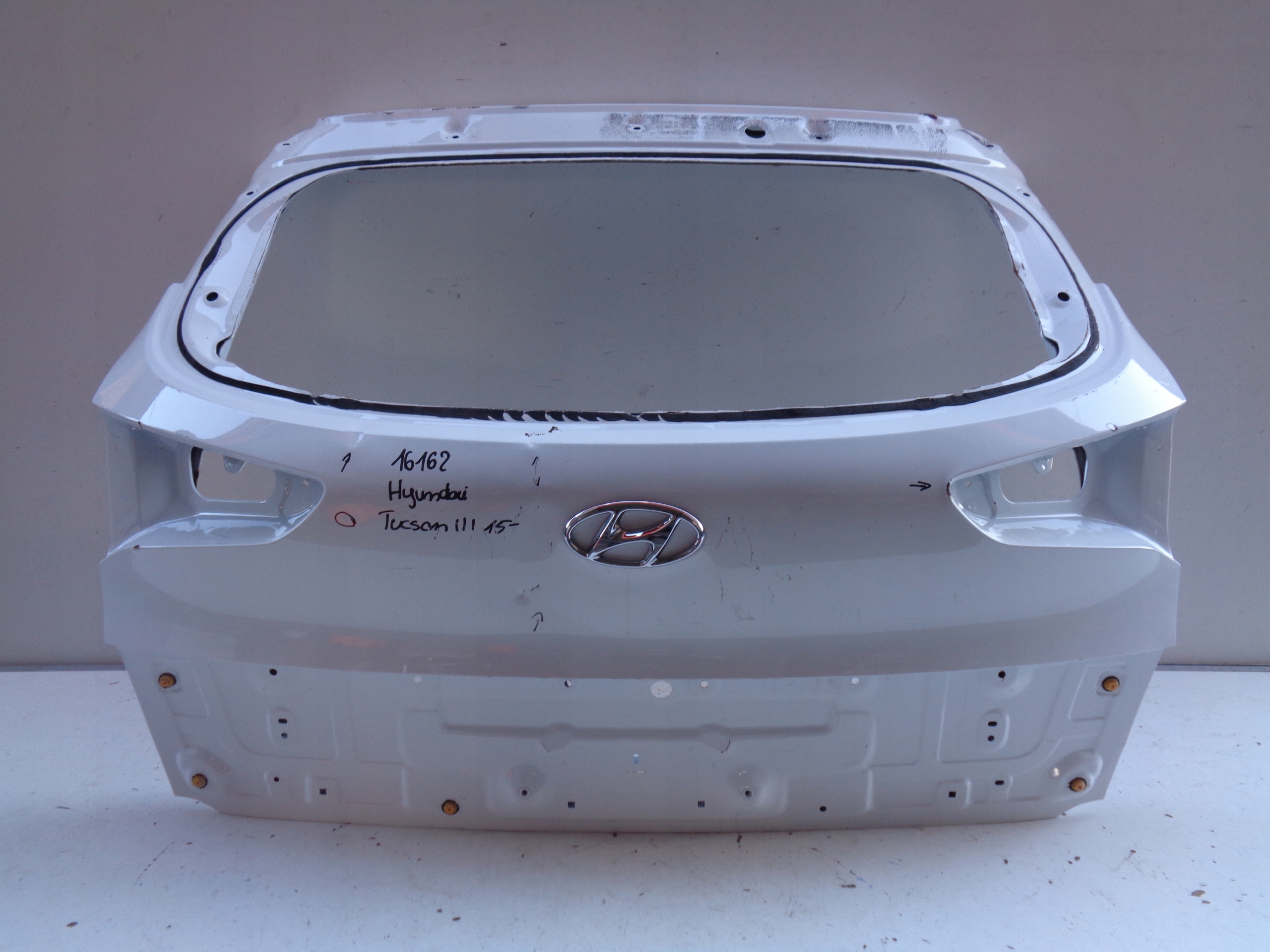 boot doors HYUNDAI TUCSON III 15-18 NR 16162