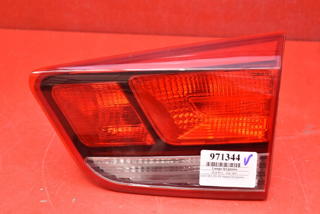 light right rear part rear 92404-H8 KIA RIO 4 IV 5D HB 16-20