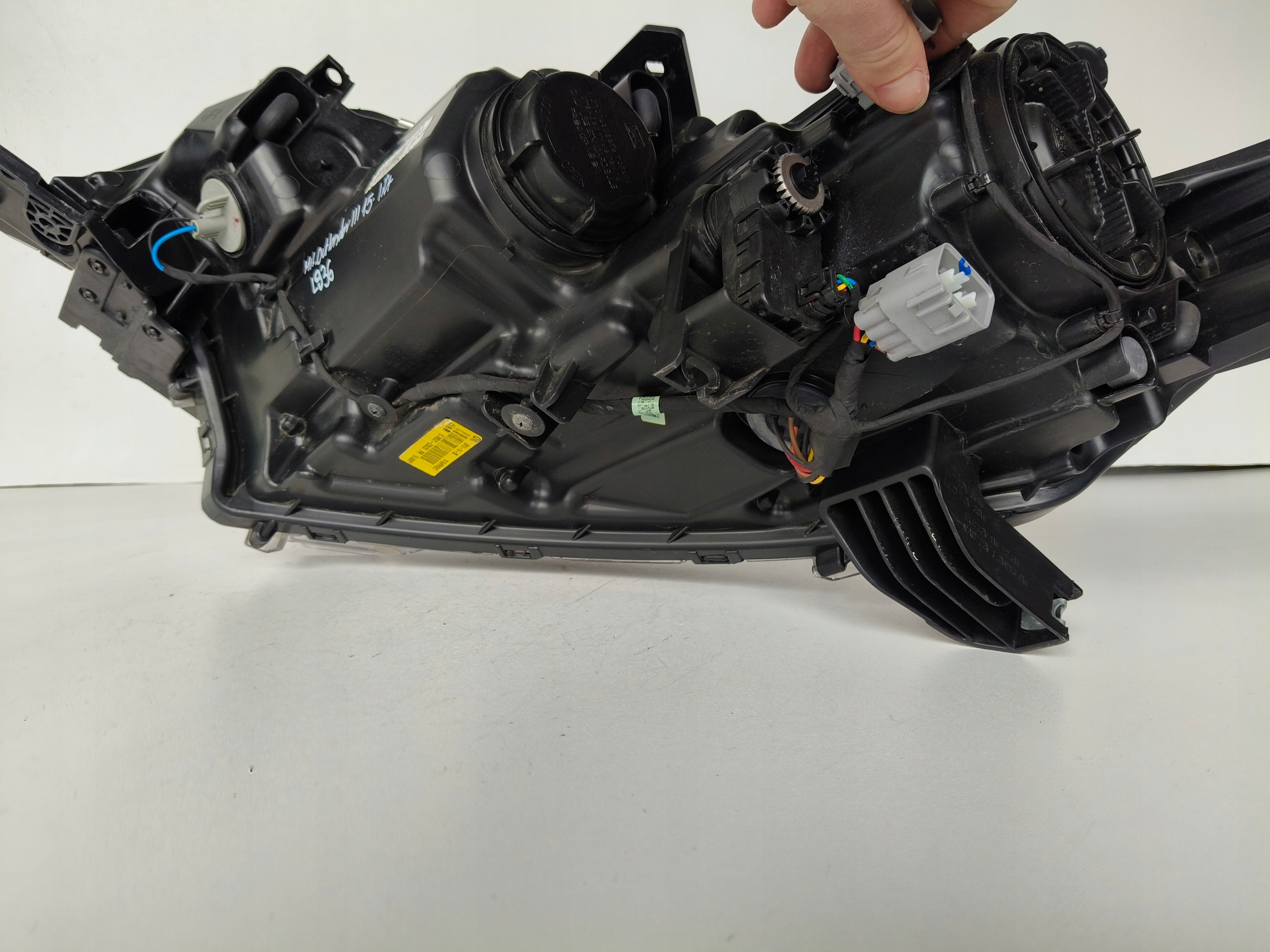 light right REFLEKTOR MITSUBISHI OUTLANDER III 15- LIFT LED