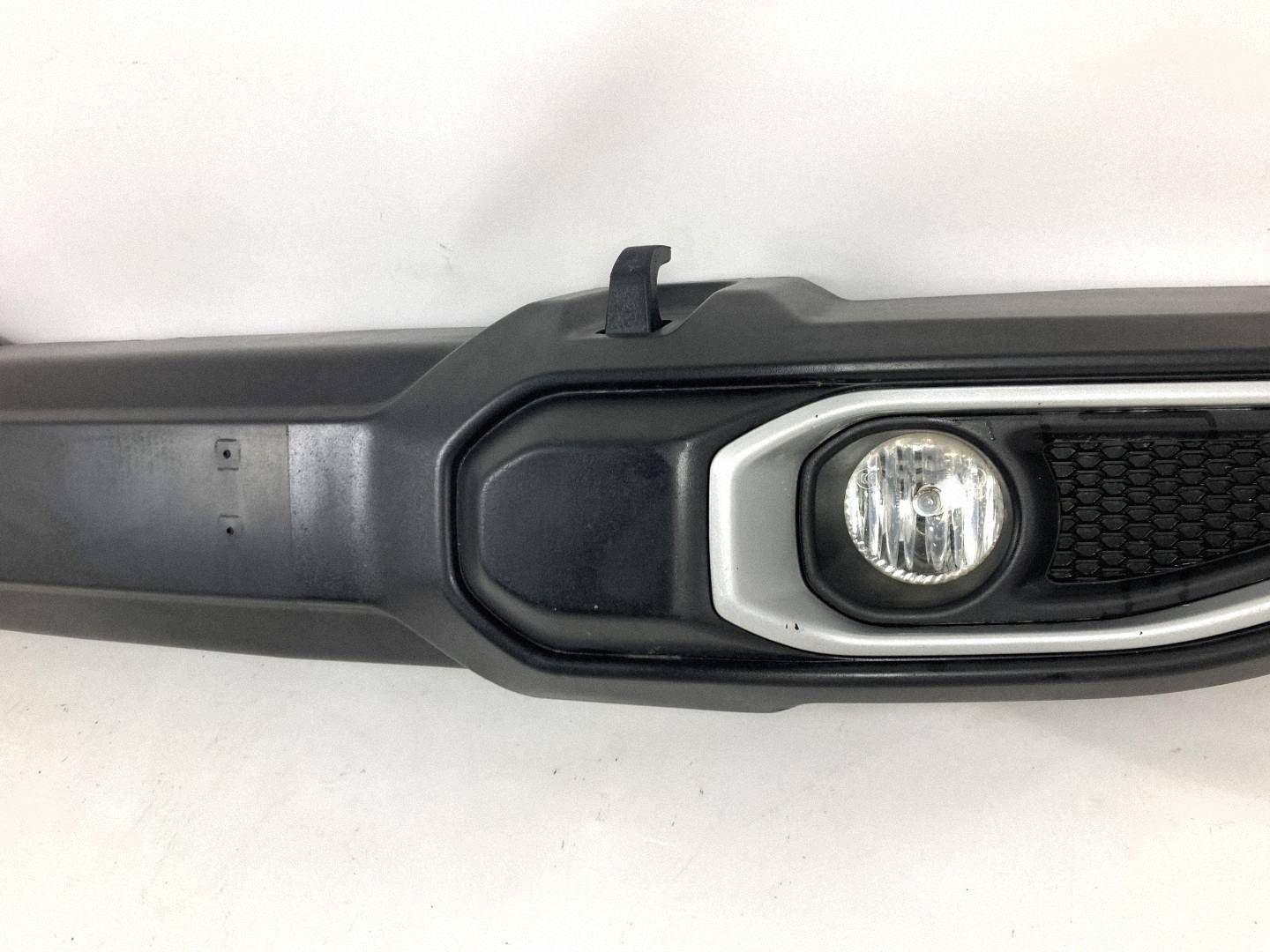Jeep Gladiator JT 2020-2025 front bumper complete z halogenami OEM