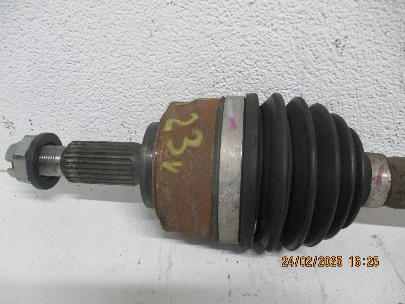 semi-axis front NISSAN JUKE F16 1.3iT 391002592R right