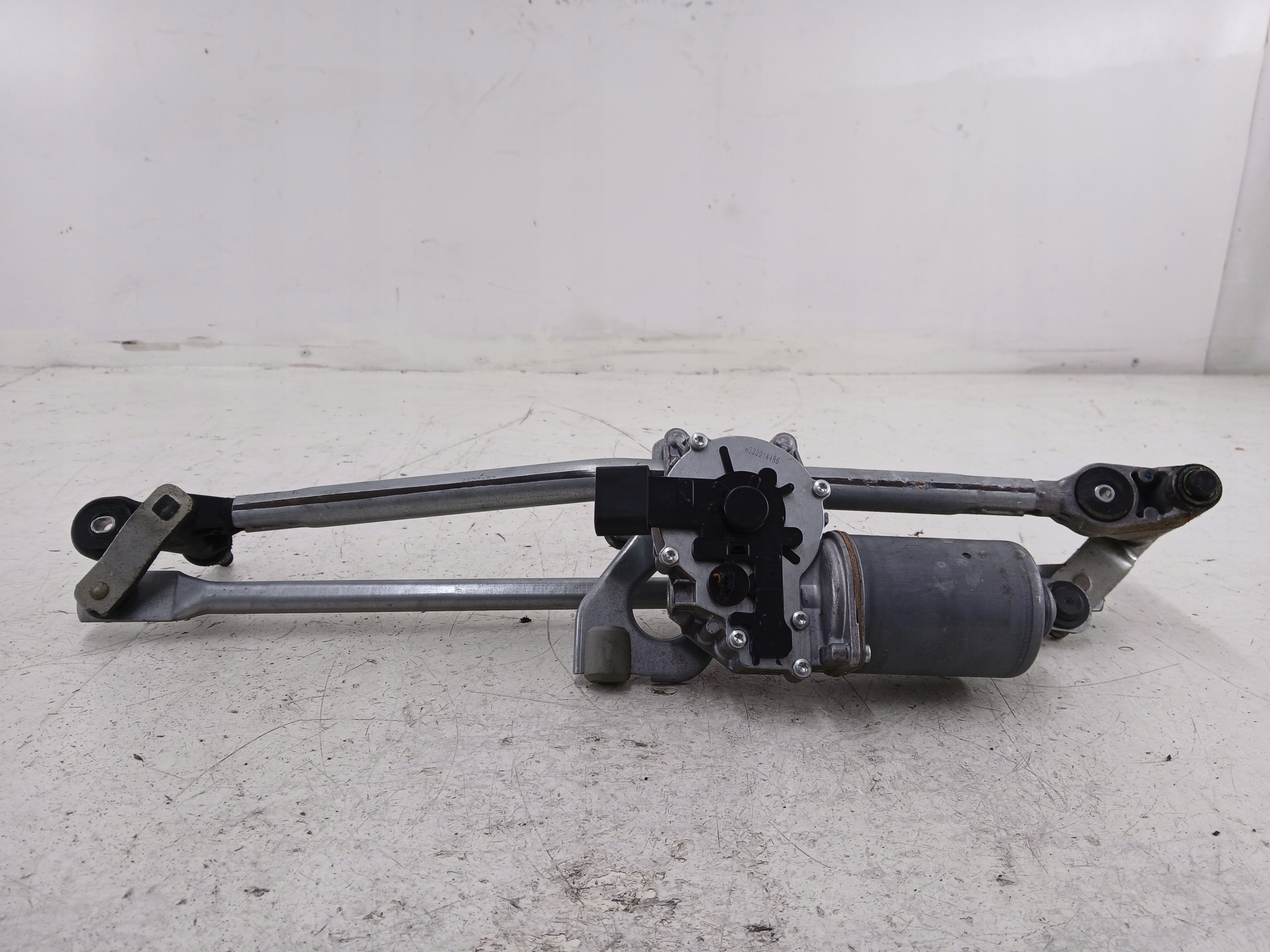 BMW X1 E84 wiper mechanism front 2992465
