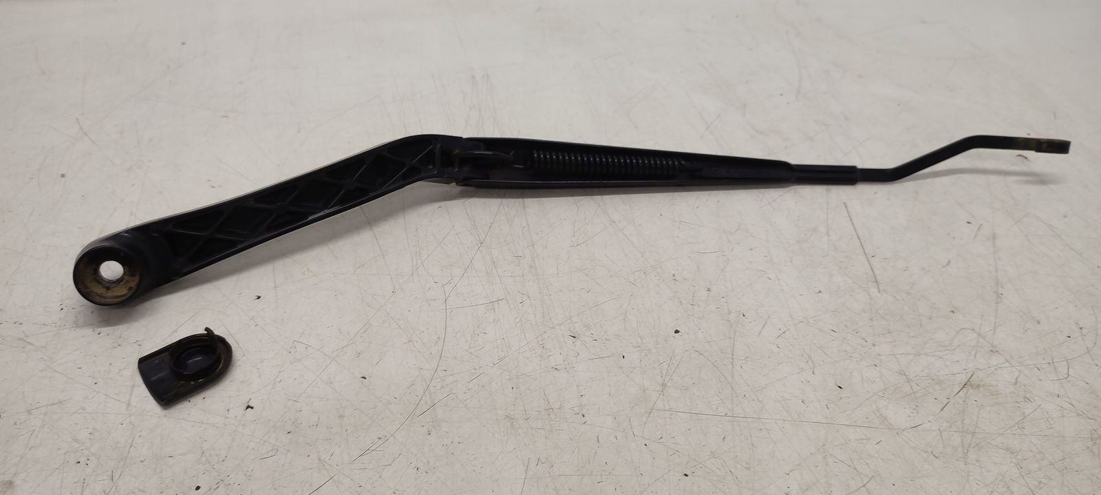 wiper arm left Opel Insignia