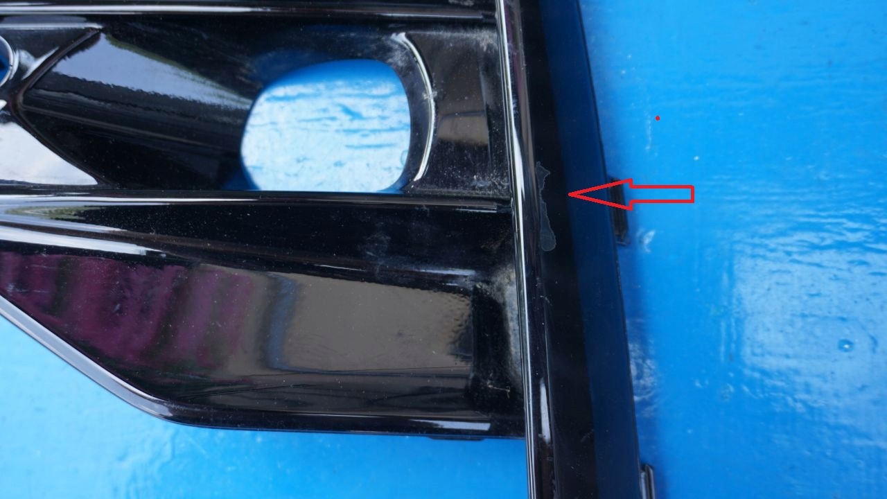 VOLVO S60 V60 II R-design left grid of a bumper