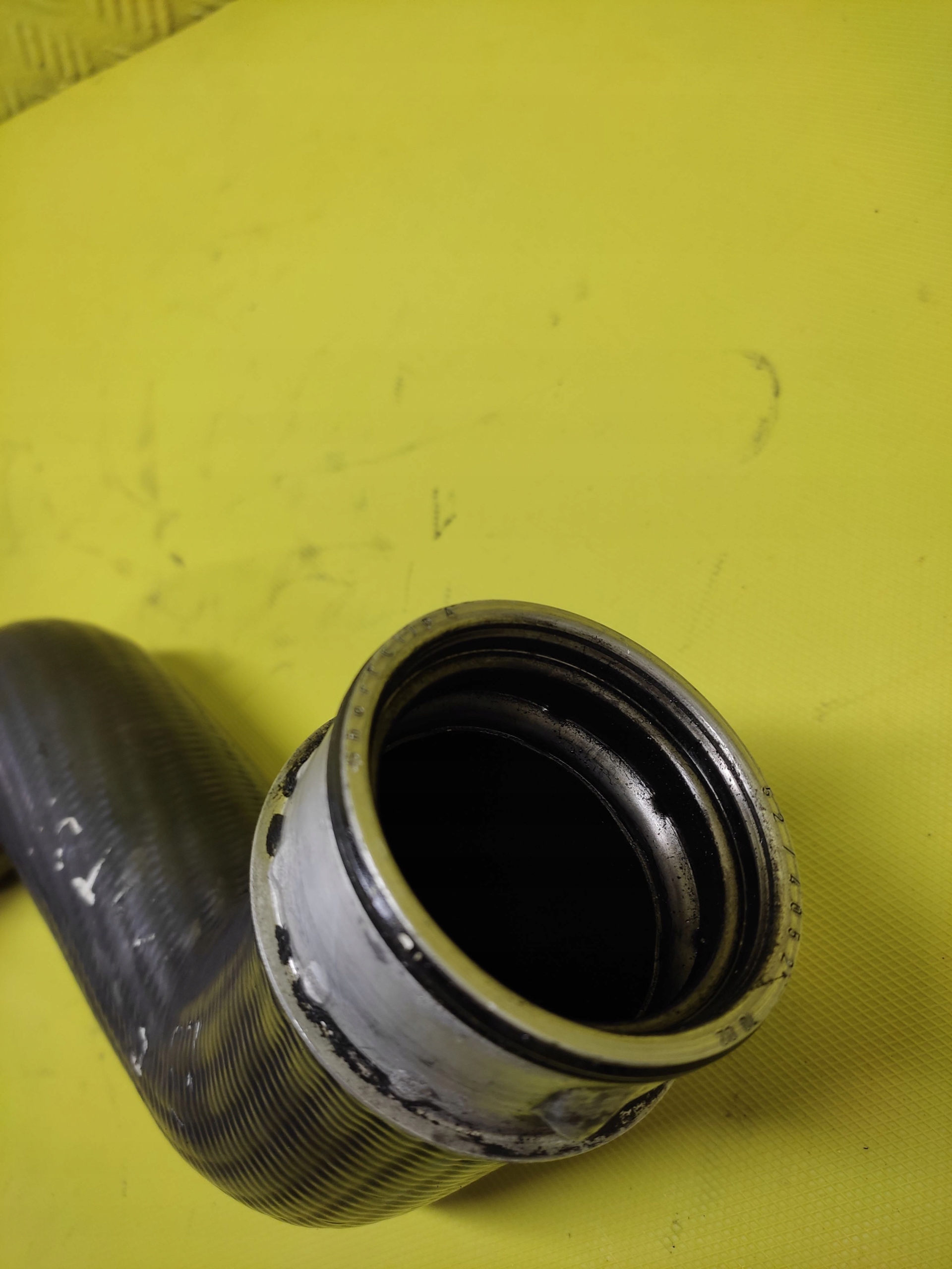 VW GOLF IV 1.9 TDI Schlauch luft 3B0145834N