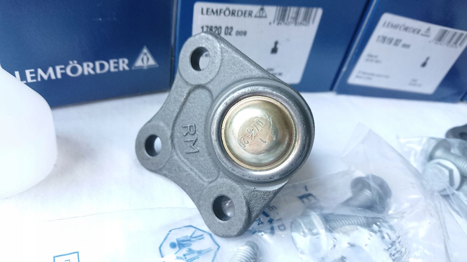 ZESTAW NAPRAWCZY WAHACZY PRZOD SEAT LEON TOLEDO II Part number 17619 02