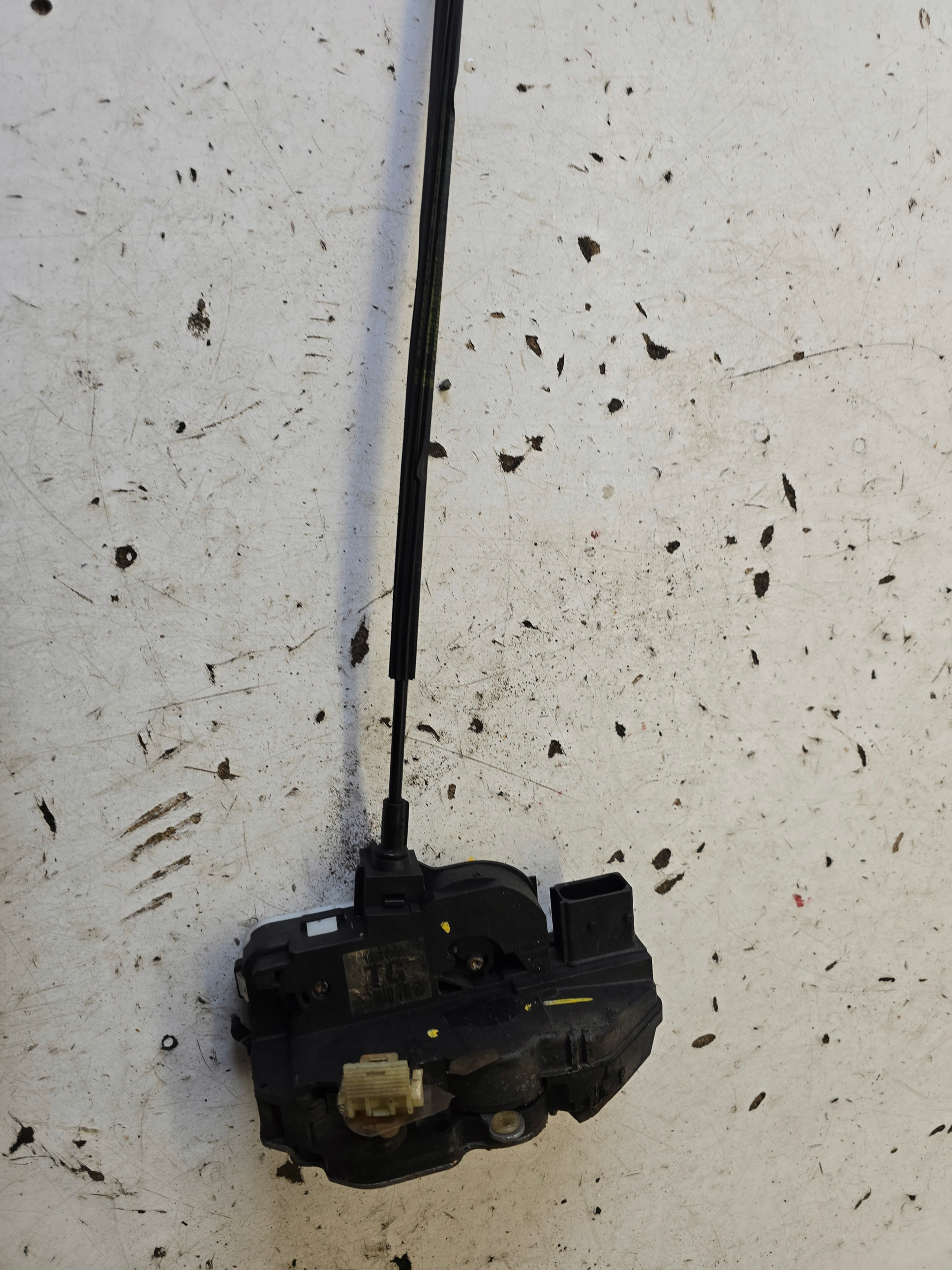 OPEL ASTRA J lock door left front front 6 PIN 13577983 TG EUROPA