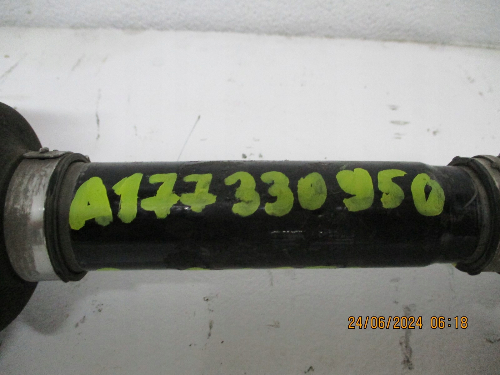 semi-axis MERCEDES GLA 247 A1773309502 1,3iT HYBRYDA right