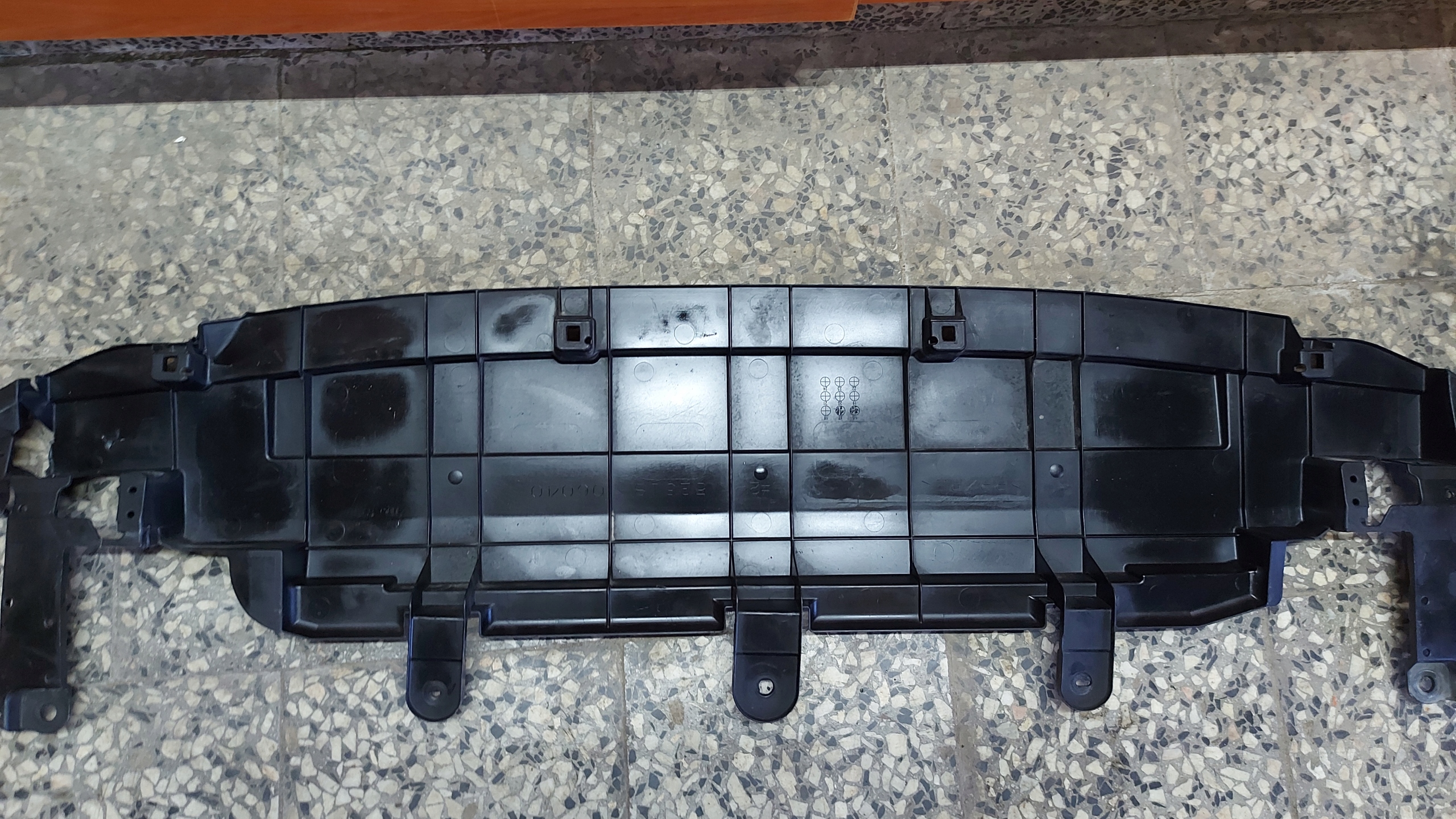 ABSORBER cover below bumper TOYOTA CAMRY VIII 17